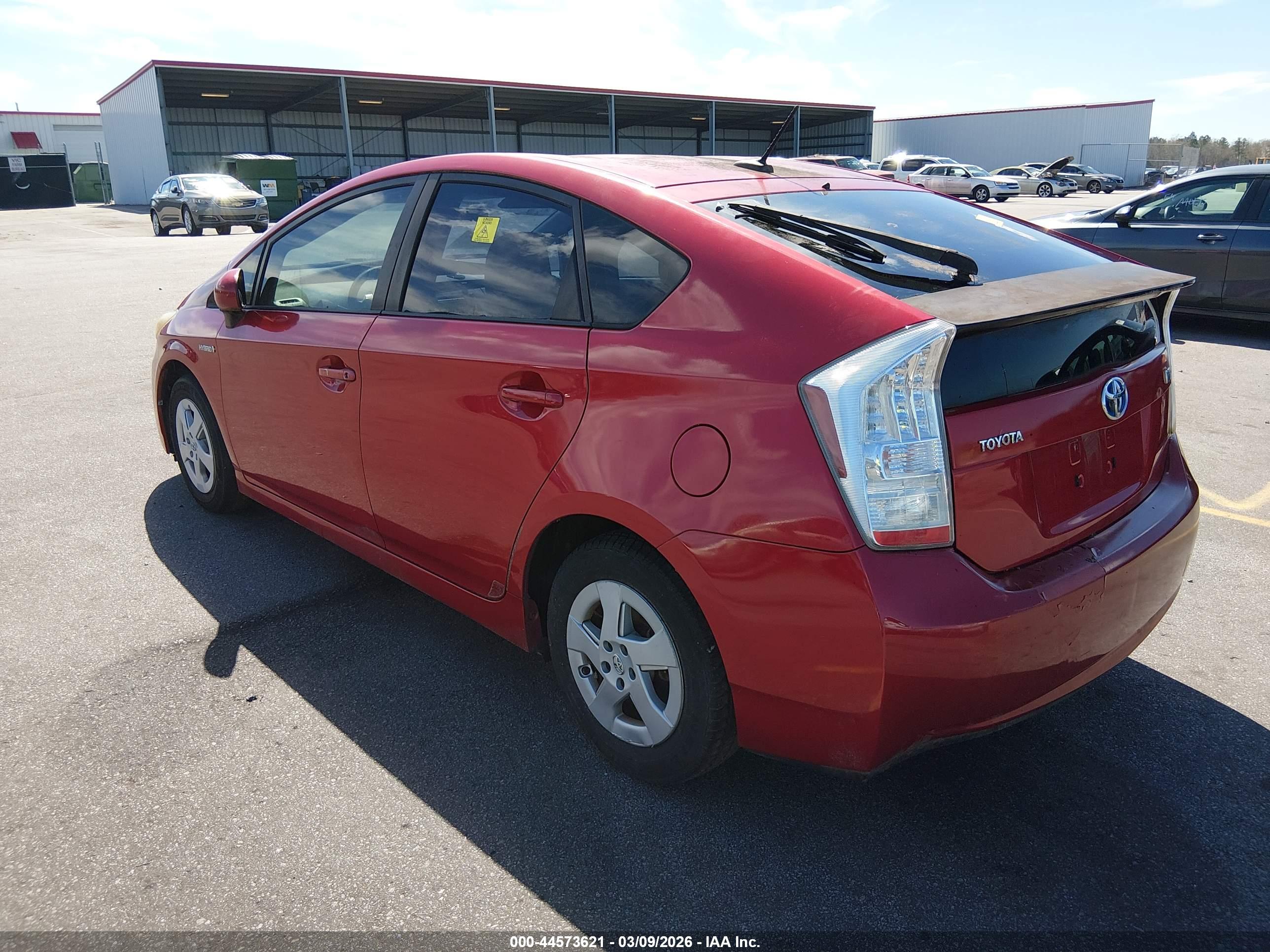 TOYOTA PRIUS image 3