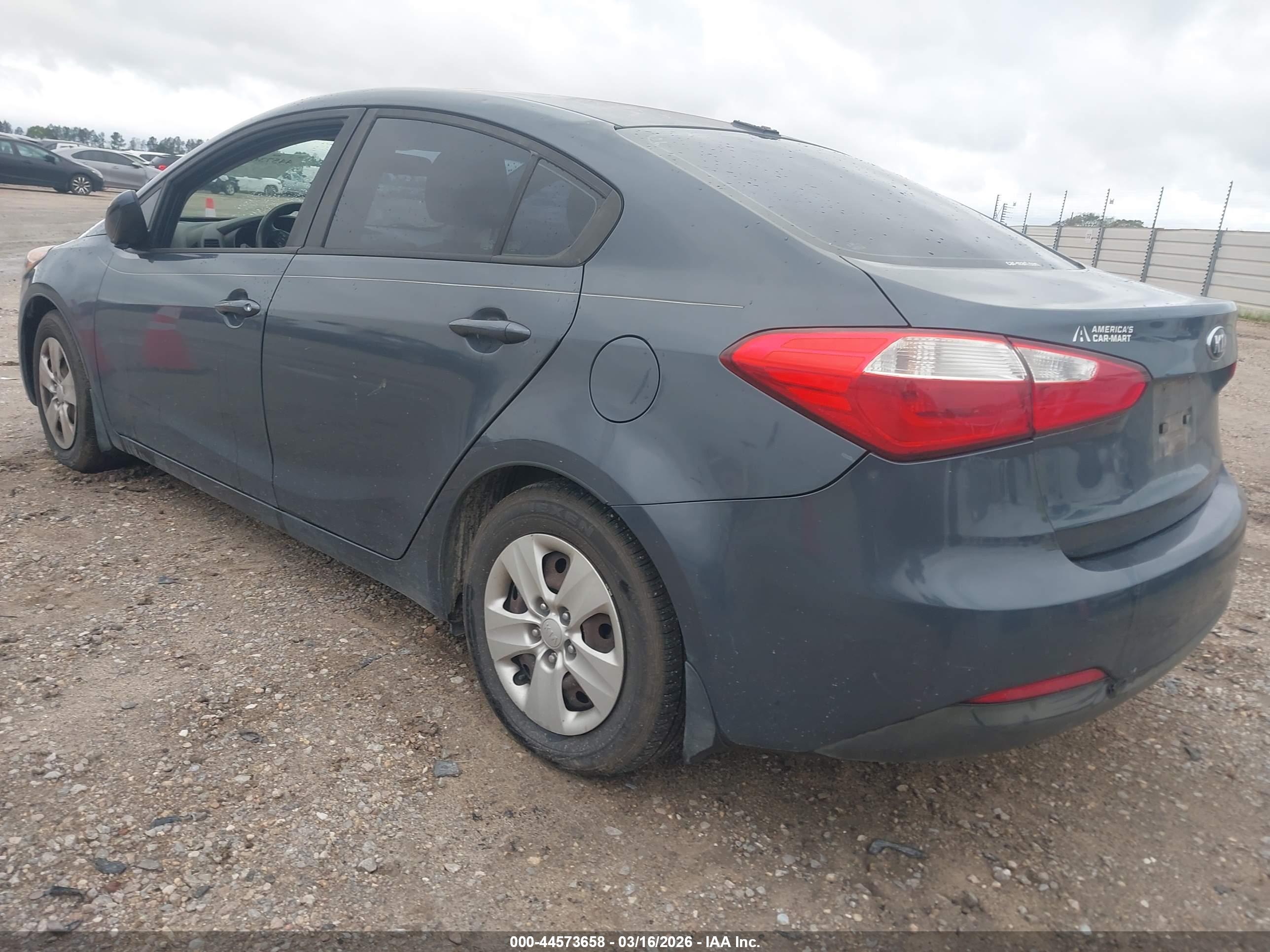 KIA FORTE image 3