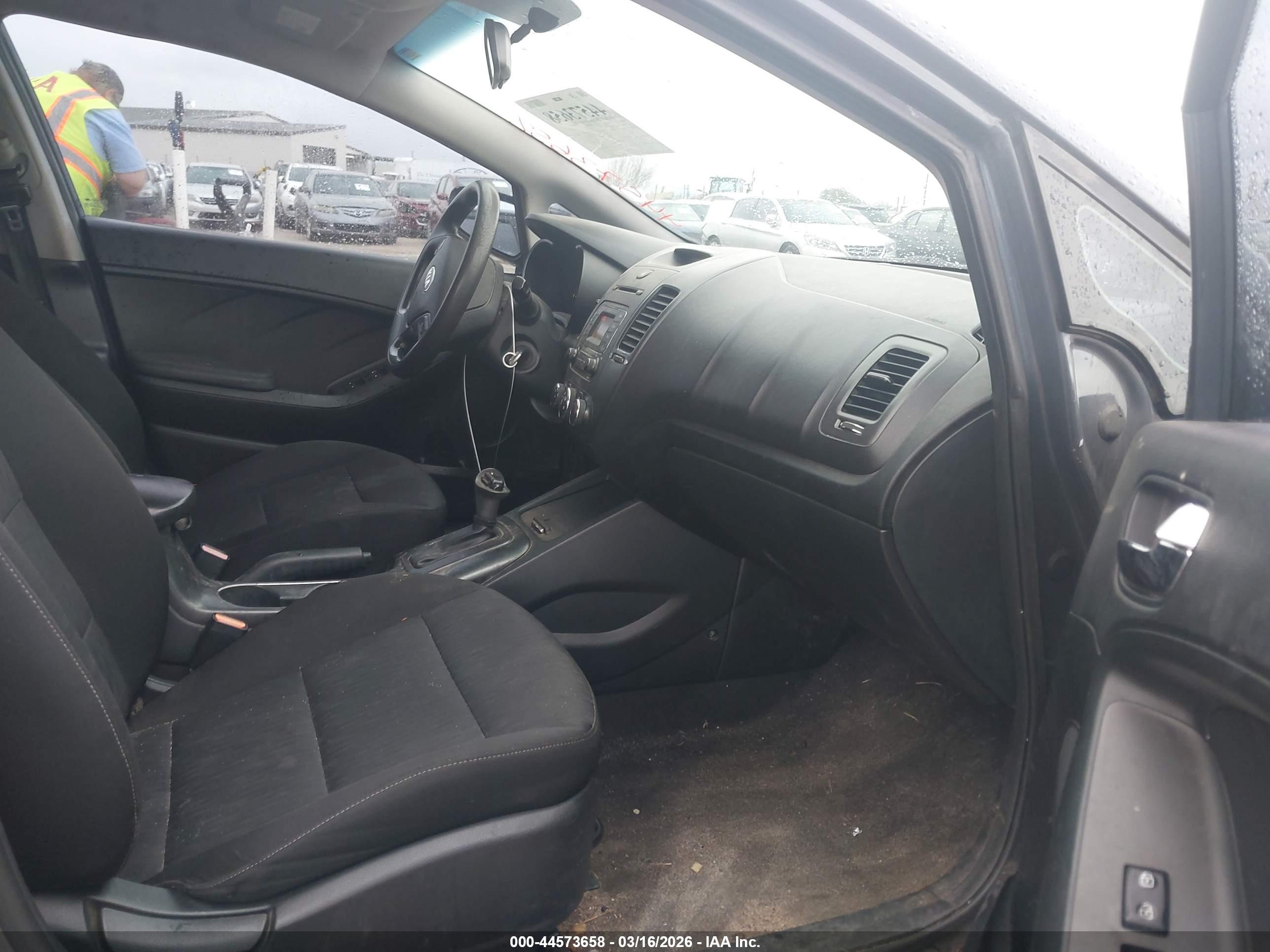 KIA FORTE image 5