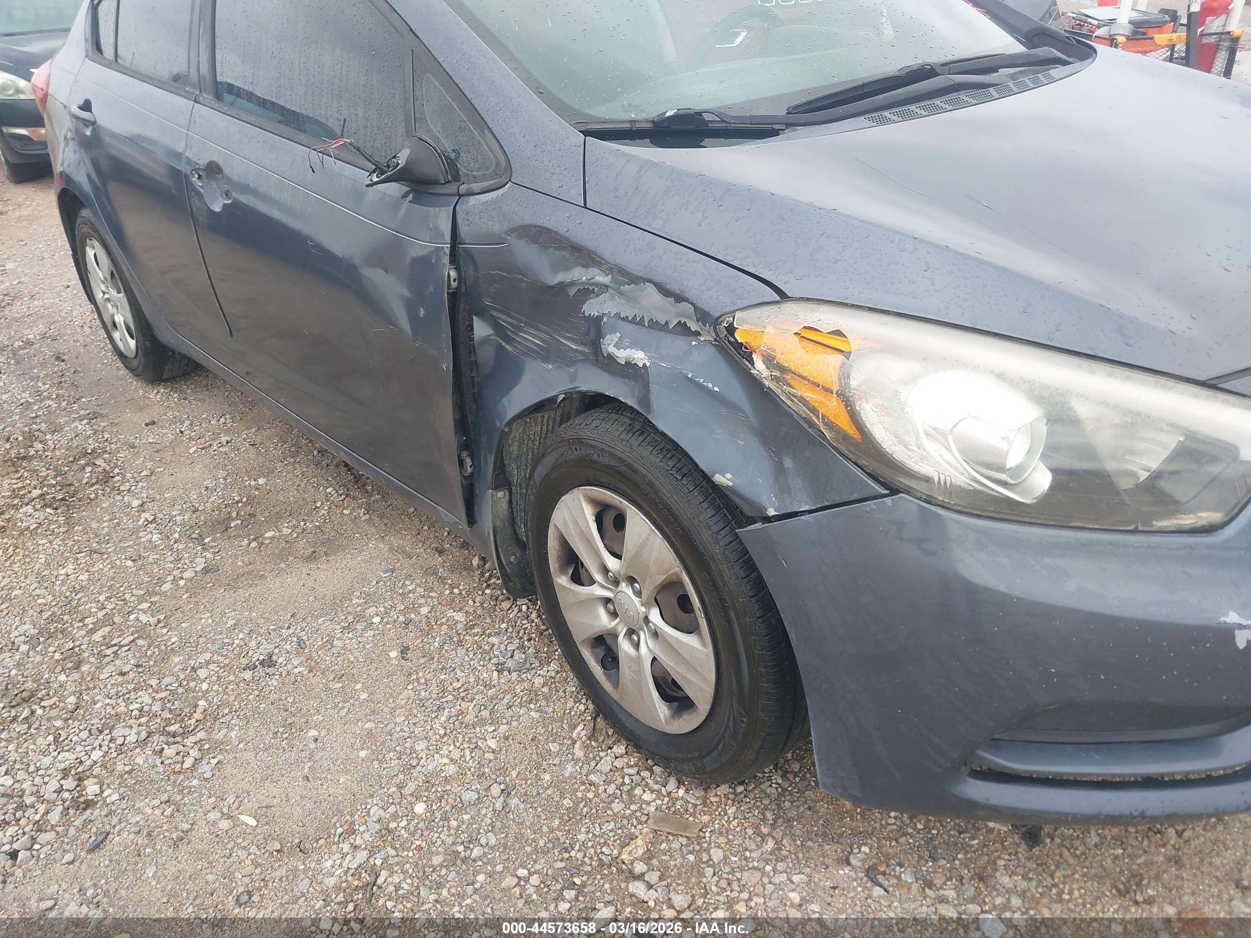KIA FORTE image 6