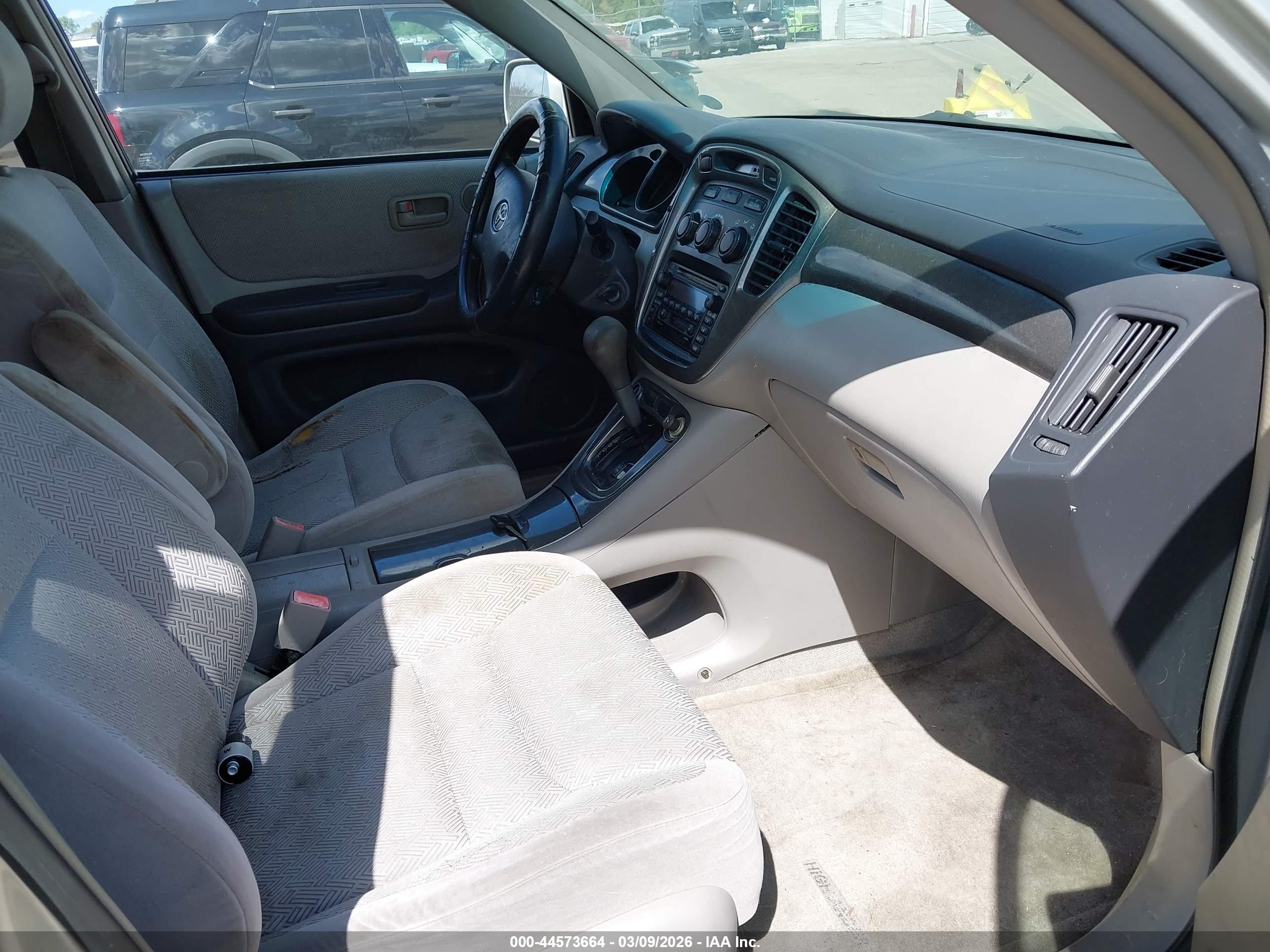 TOYOTA HIGHLANDER image 5