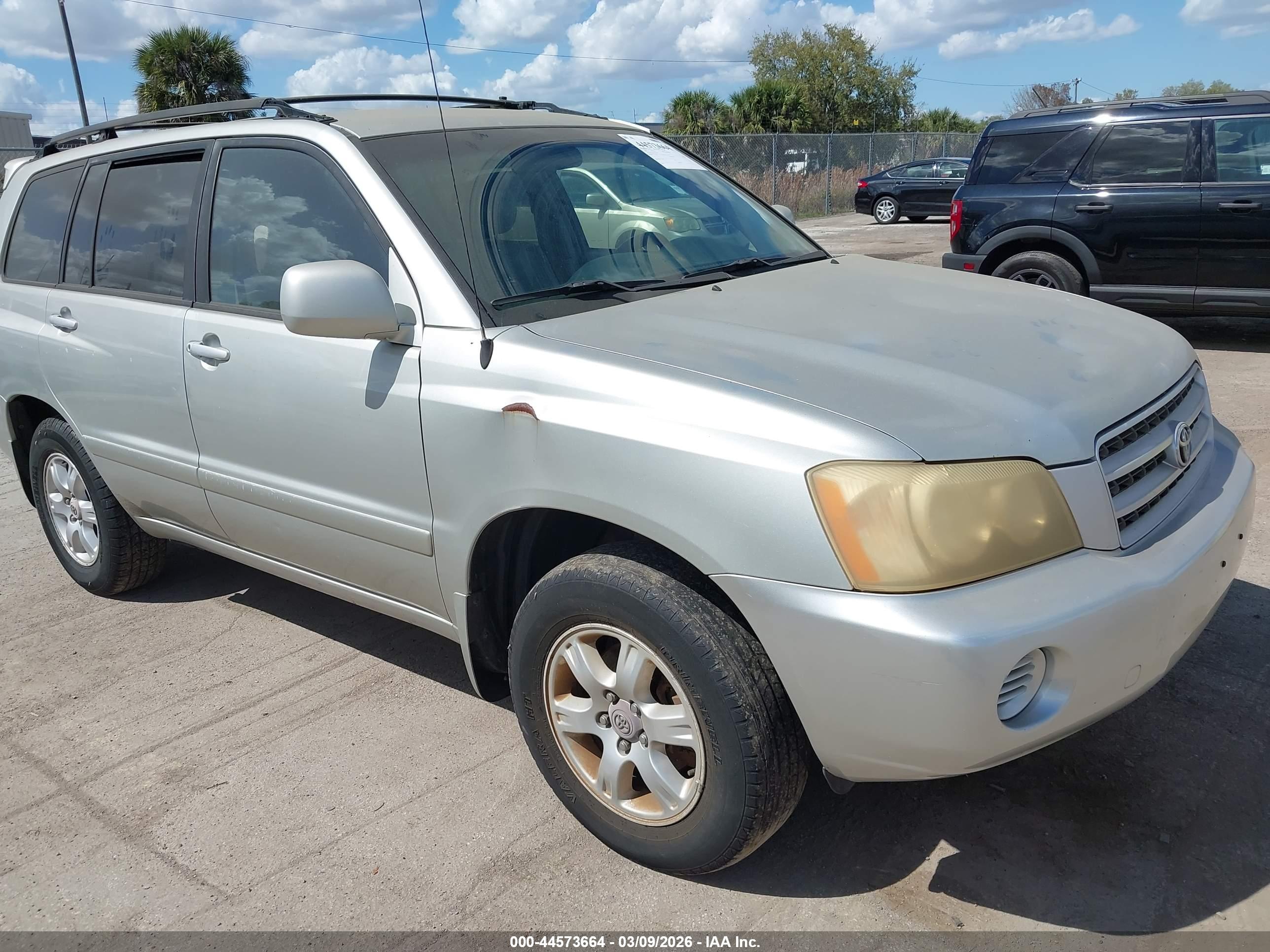 TOYOTA HIGHLANDER image 6