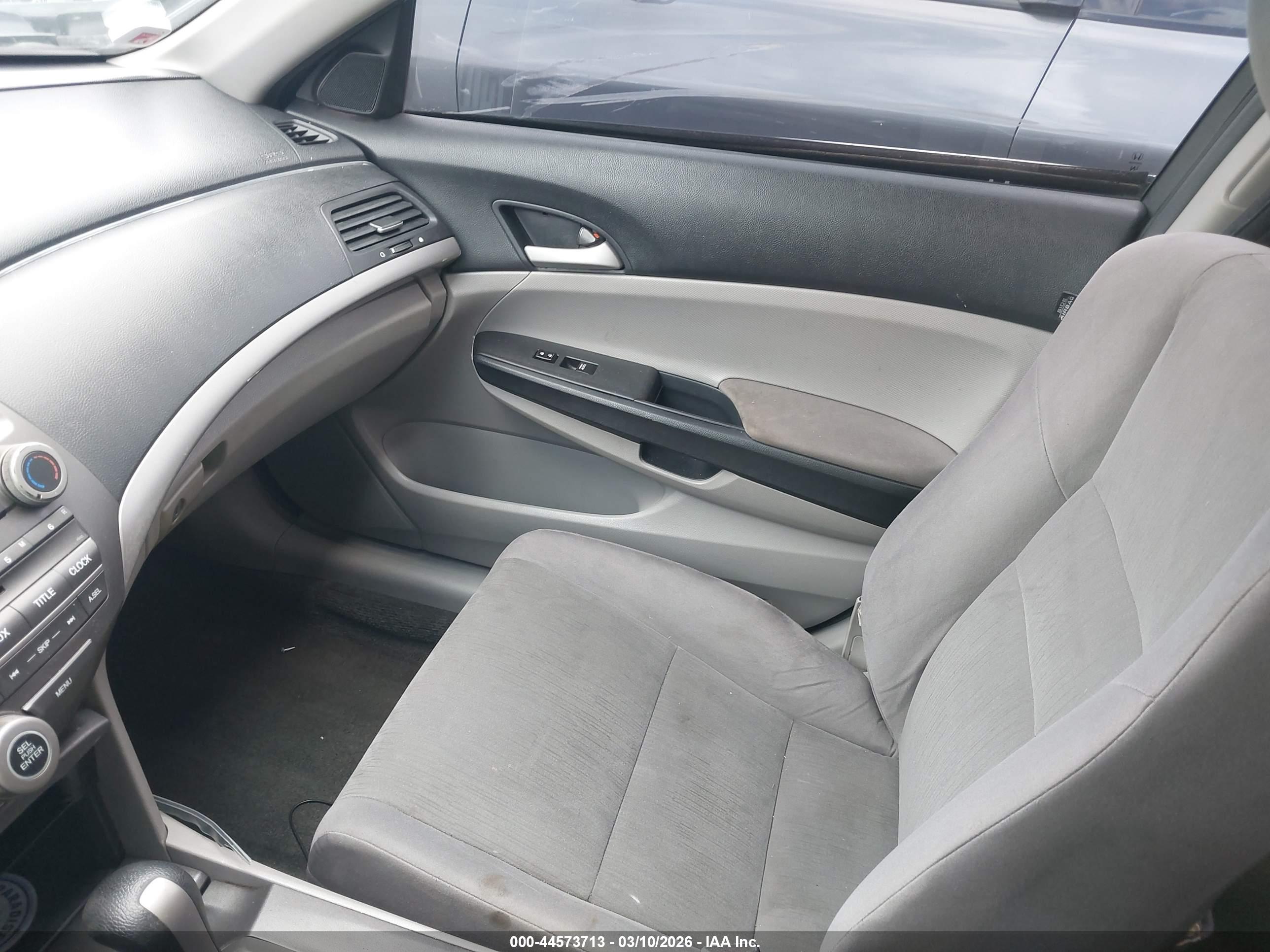 HONDA ACCORD image 5