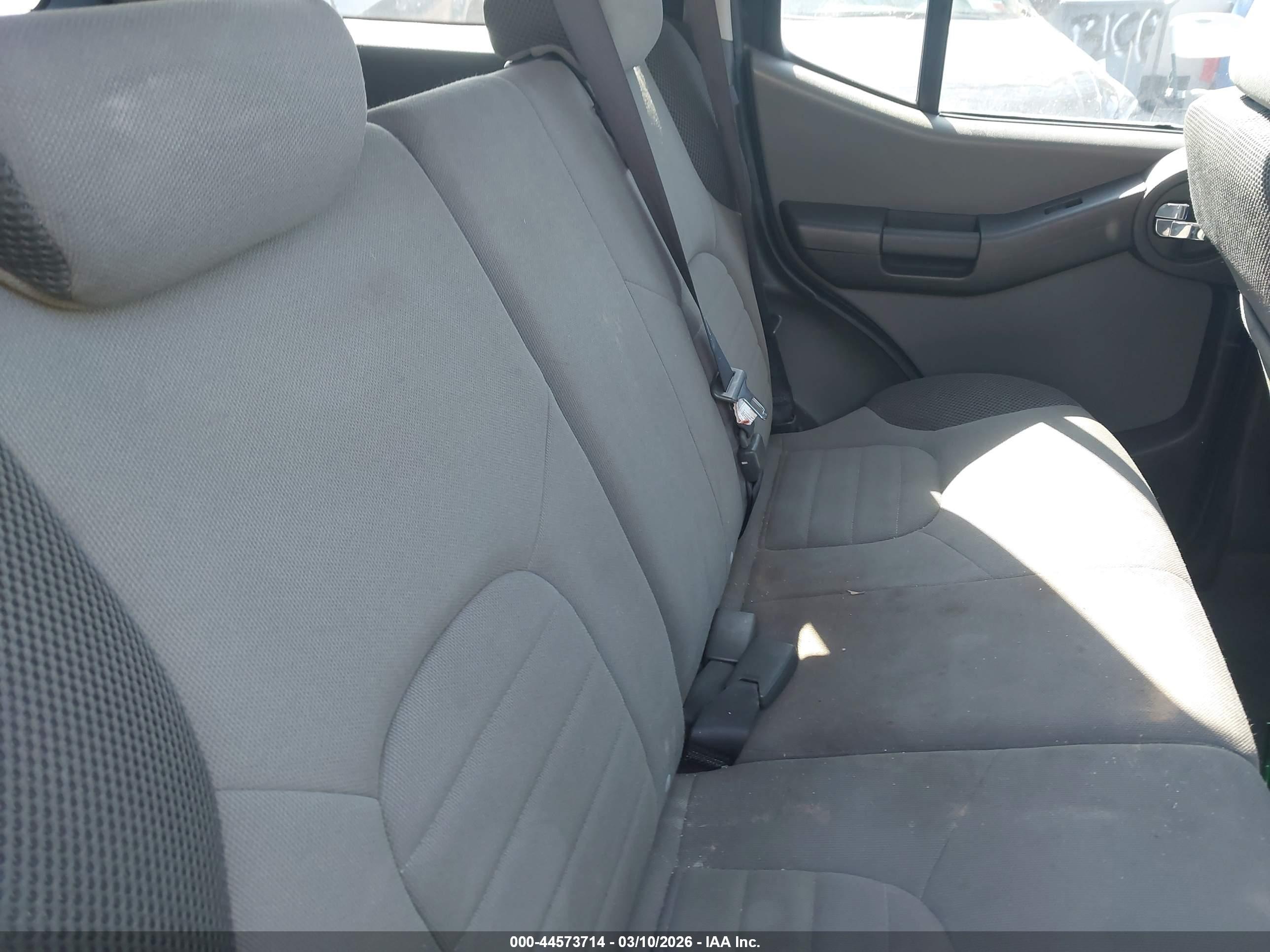 NISSAN XTERRA image 8