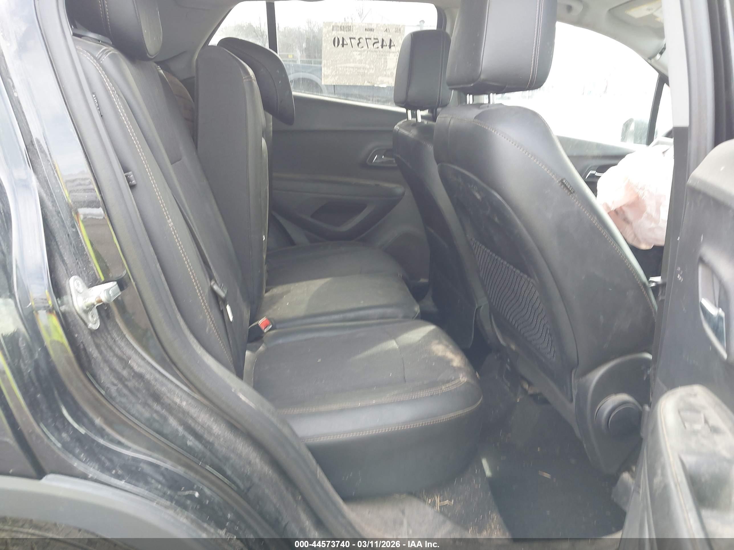 CHEVROLET TRAX image 8