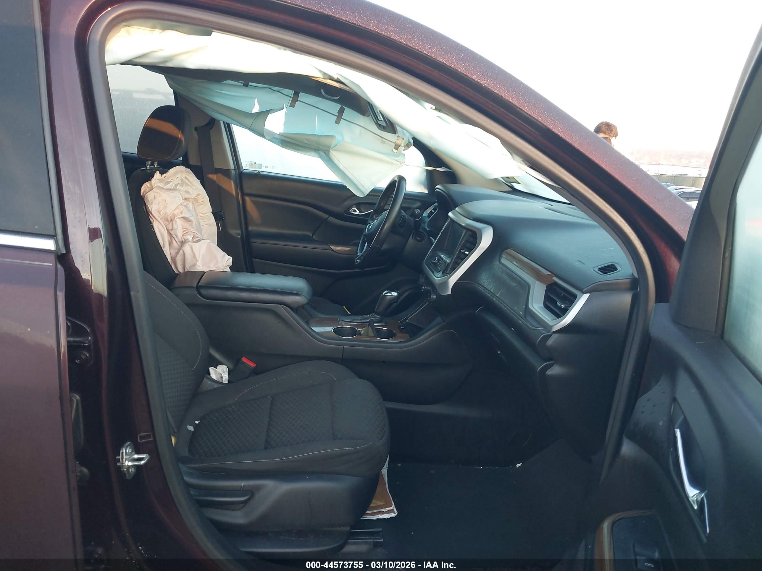 GMC ACADIA image 5