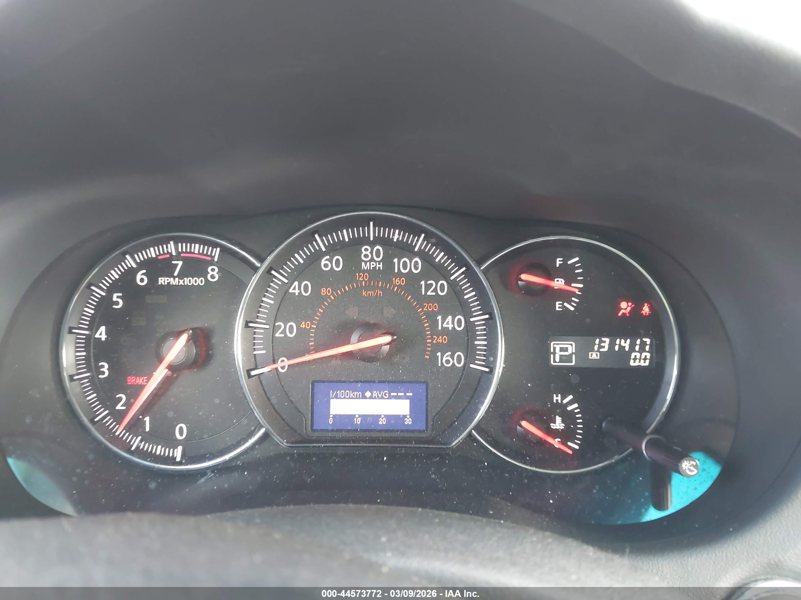 NISSAN MAXIMA image 7