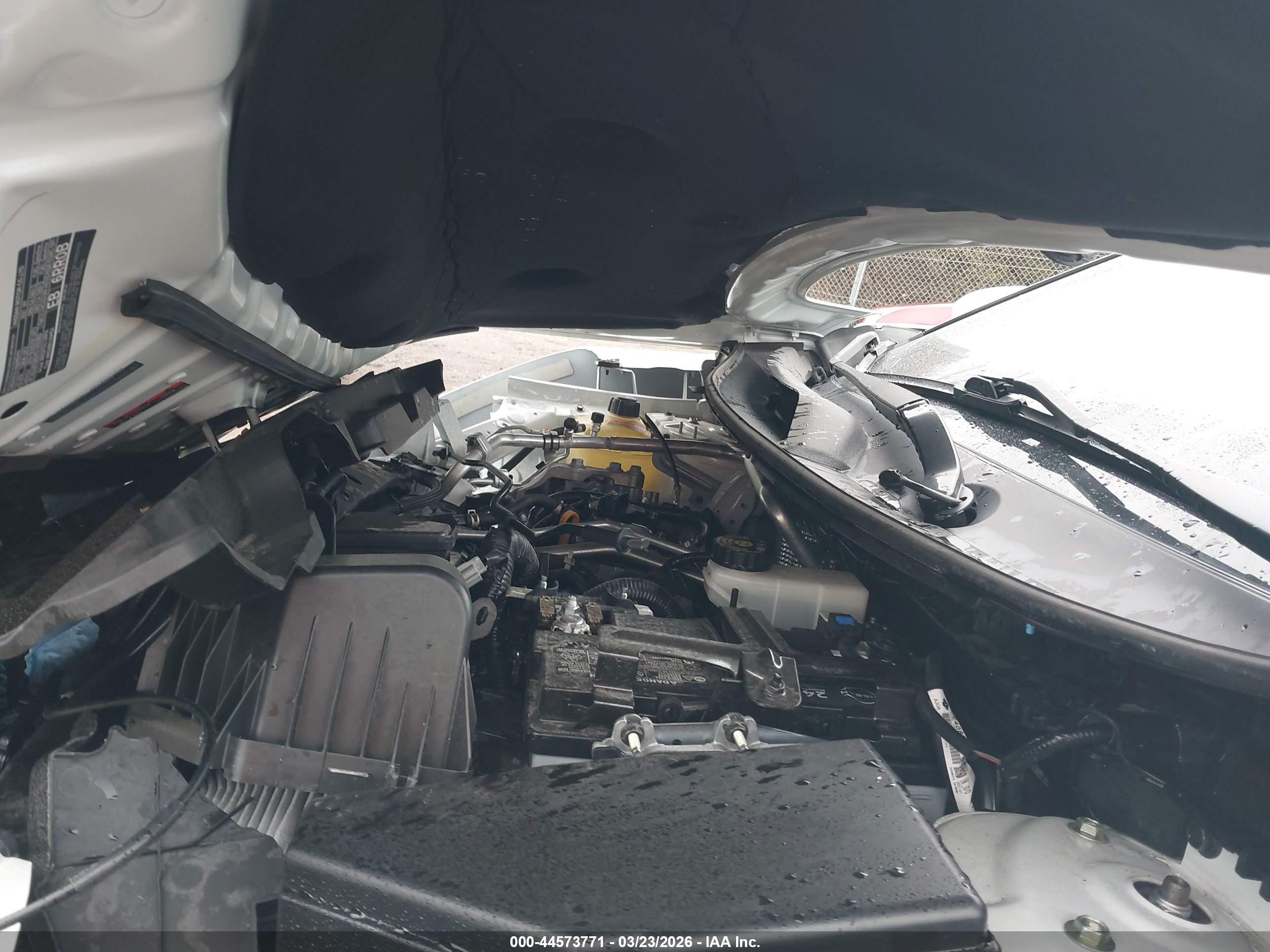 NISSAN ROGUE image 10