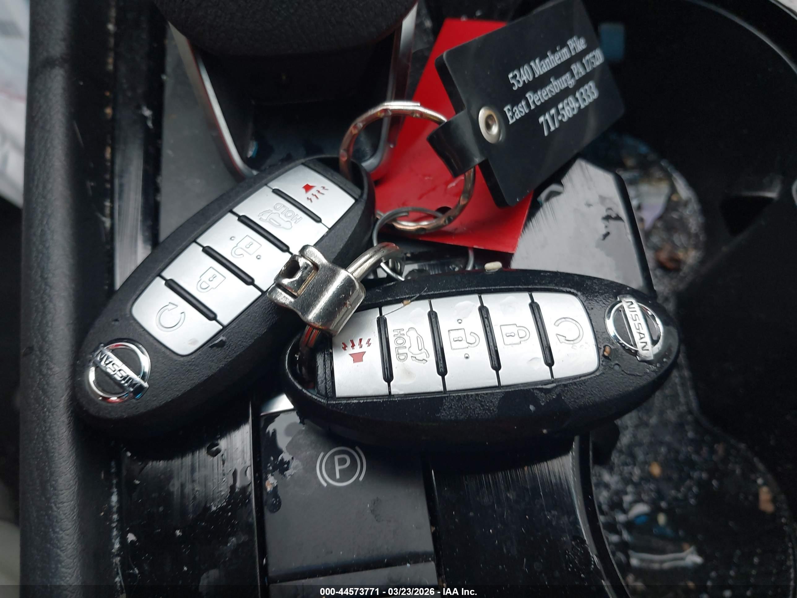 NISSAN ROGUE image 11