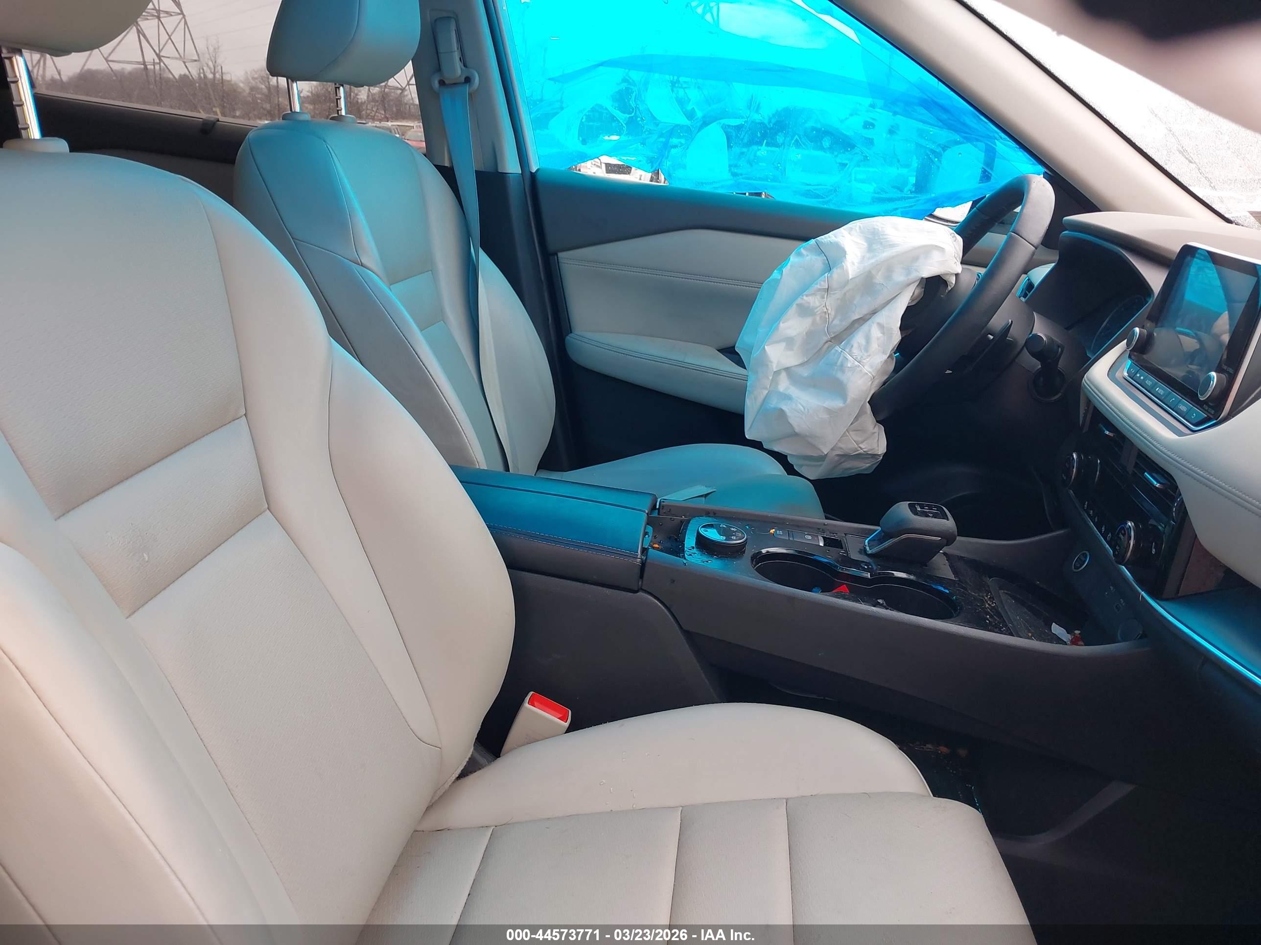 NISSAN ROGUE image 5
