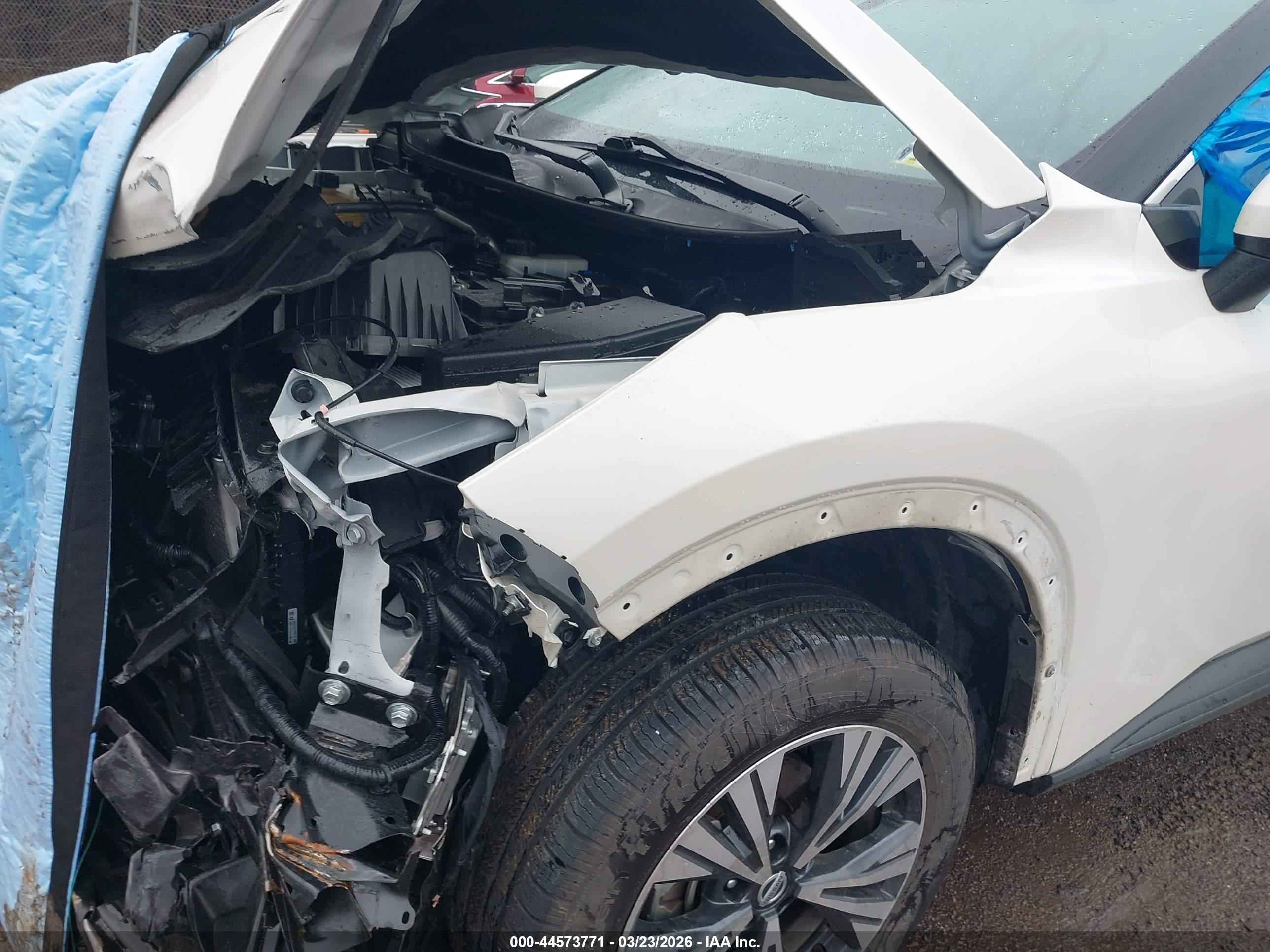 NISSAN ROGUE image 6