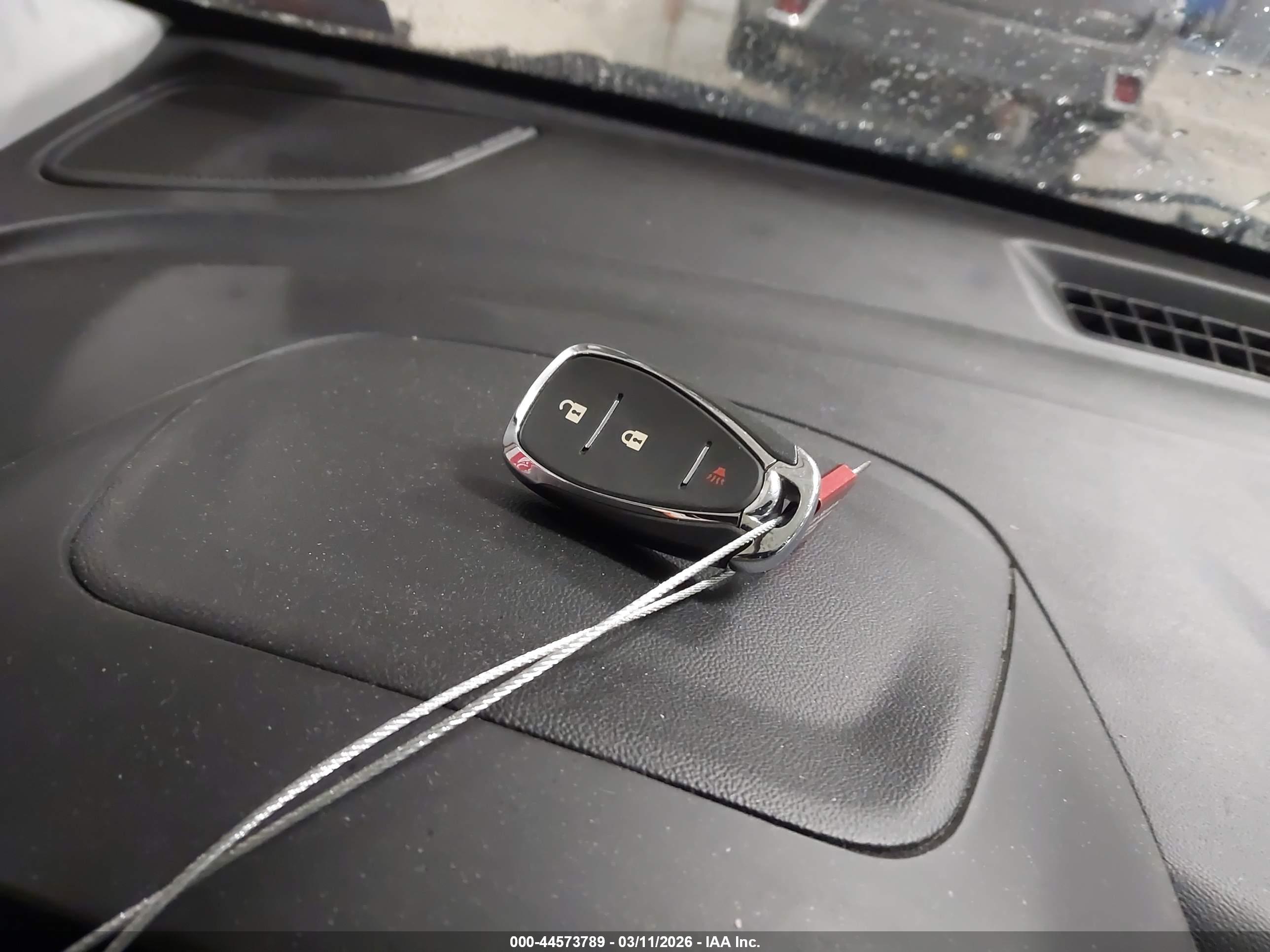 CHEVROLET EQUINOX image 11