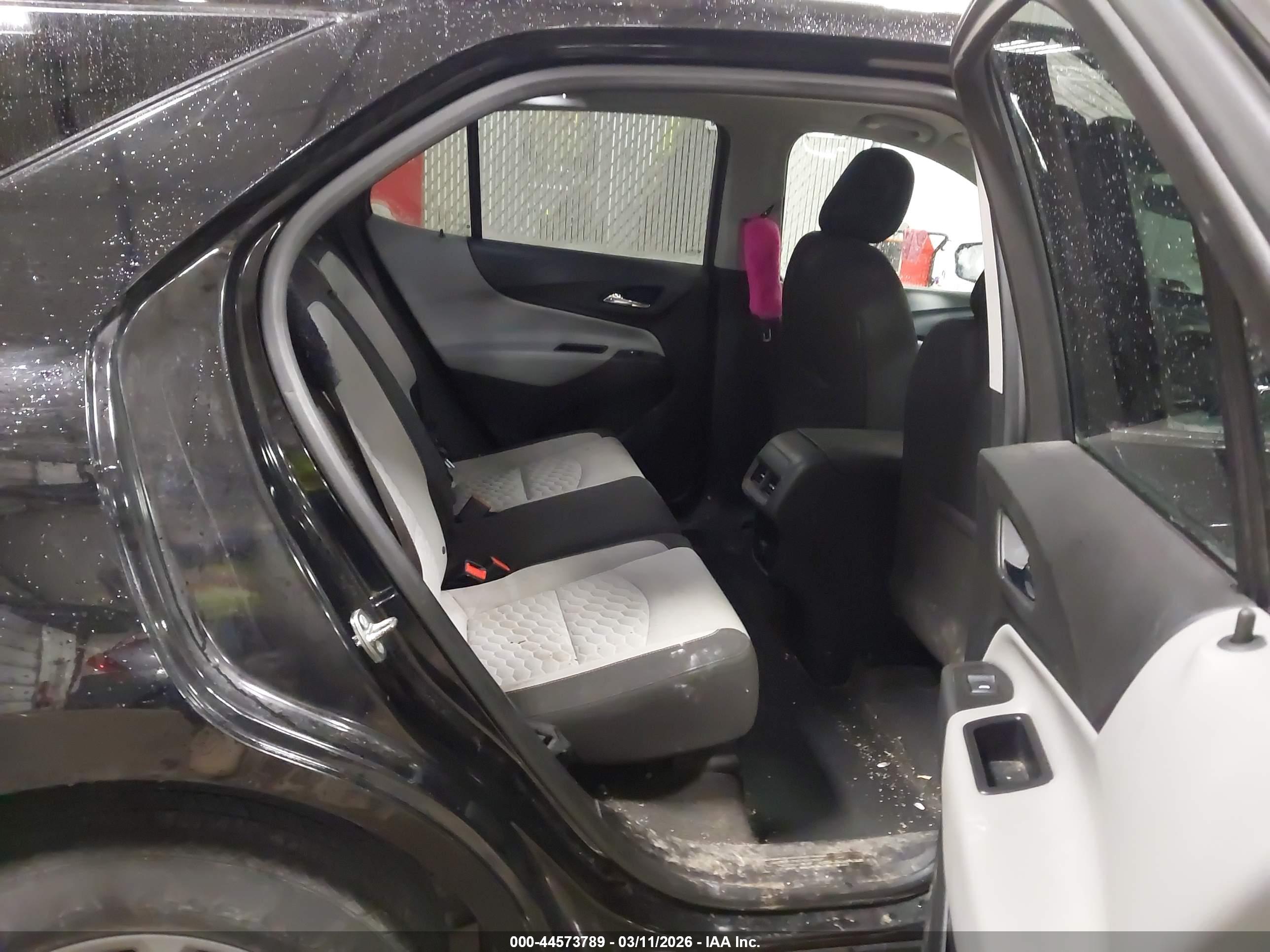 CHEVROLET EQUINOX image 8