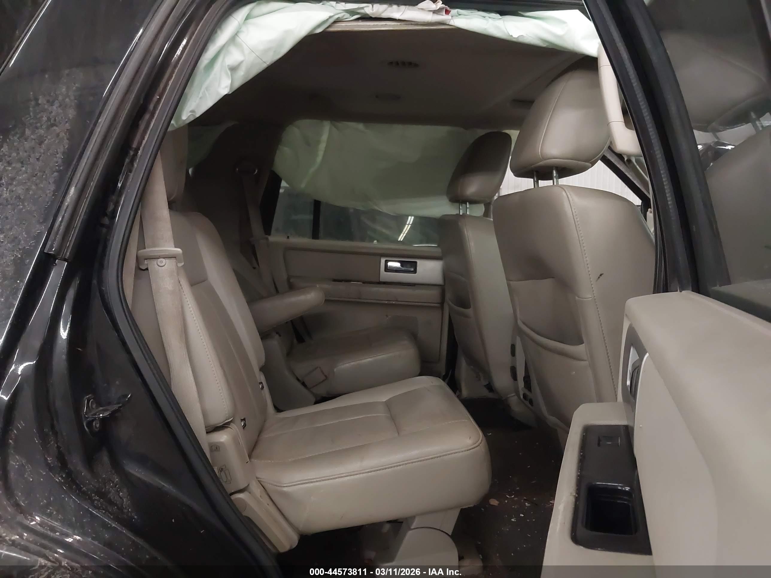 FORD EXPEDITION image 8