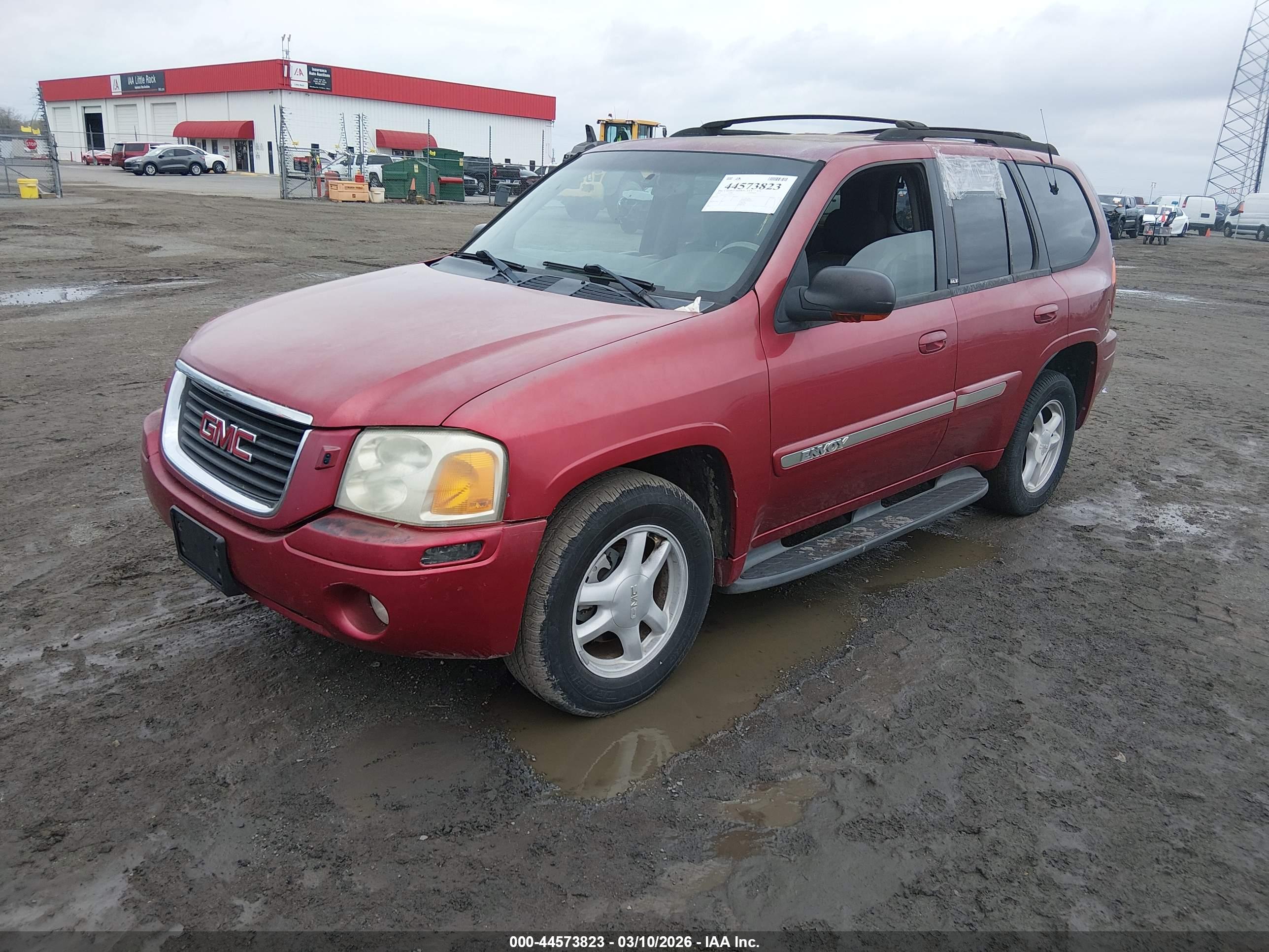 GMC ENVOY image 2
