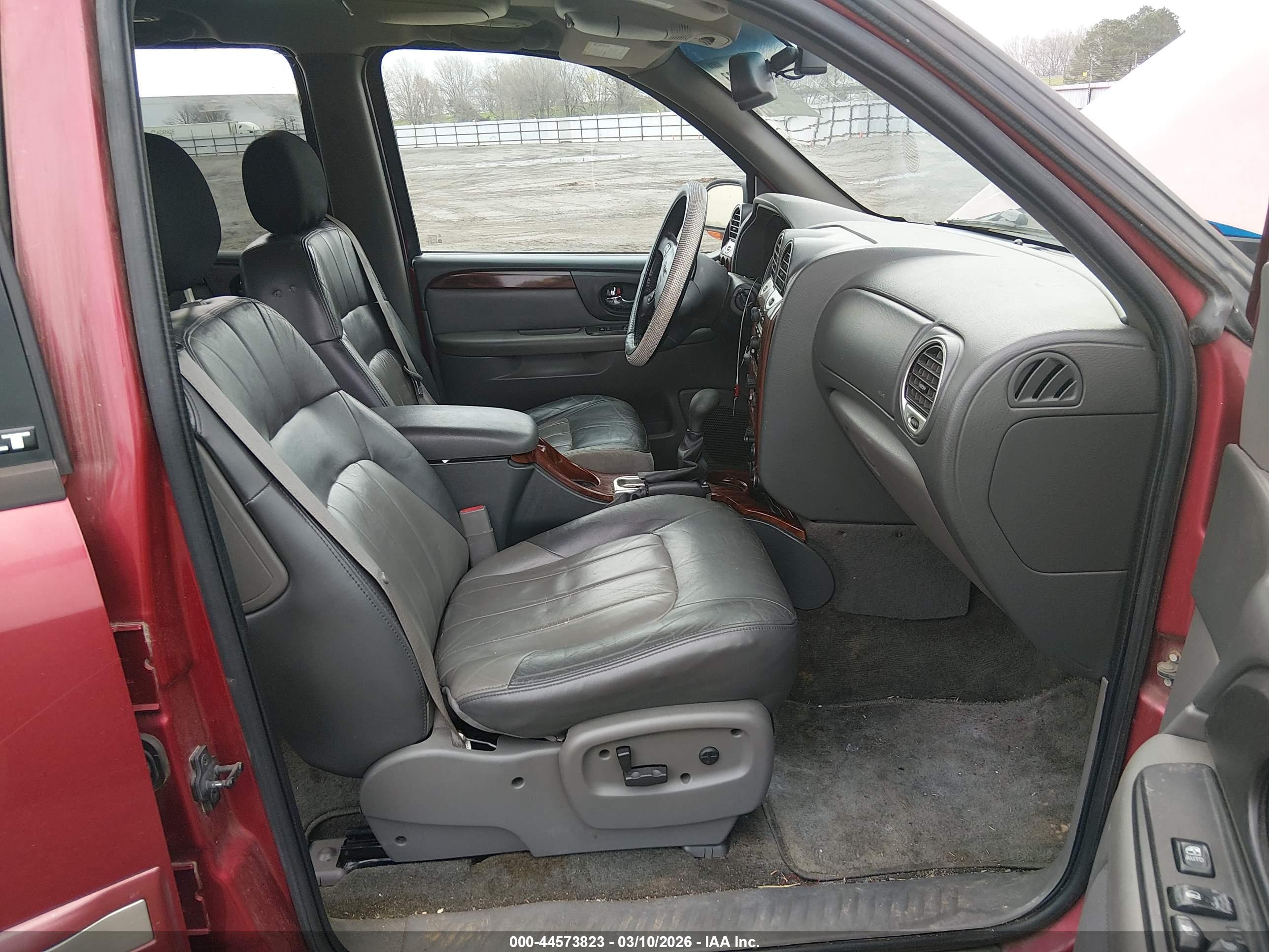 GMC ENVOY image 5
