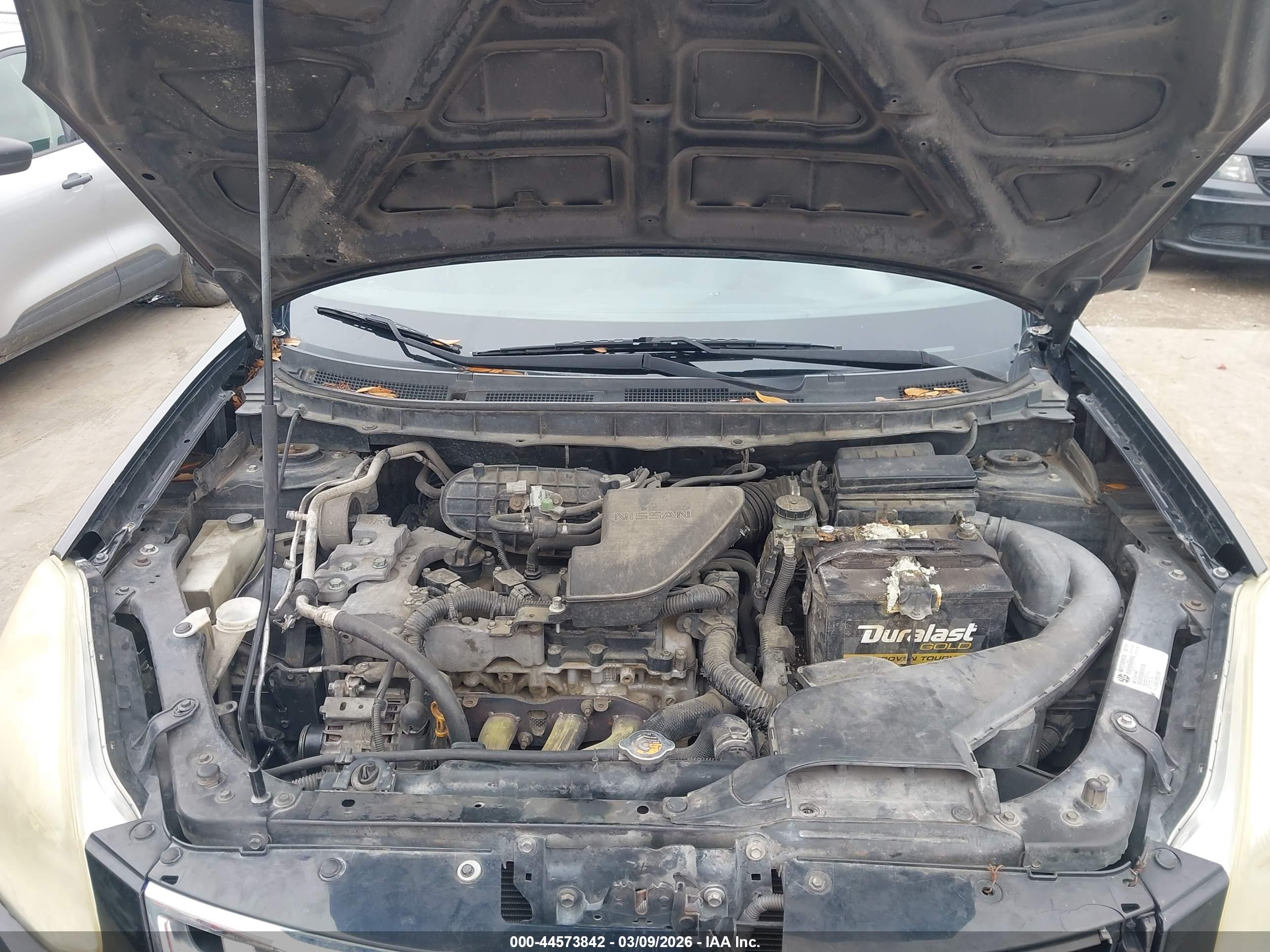 NISSAN ROGUE image 10