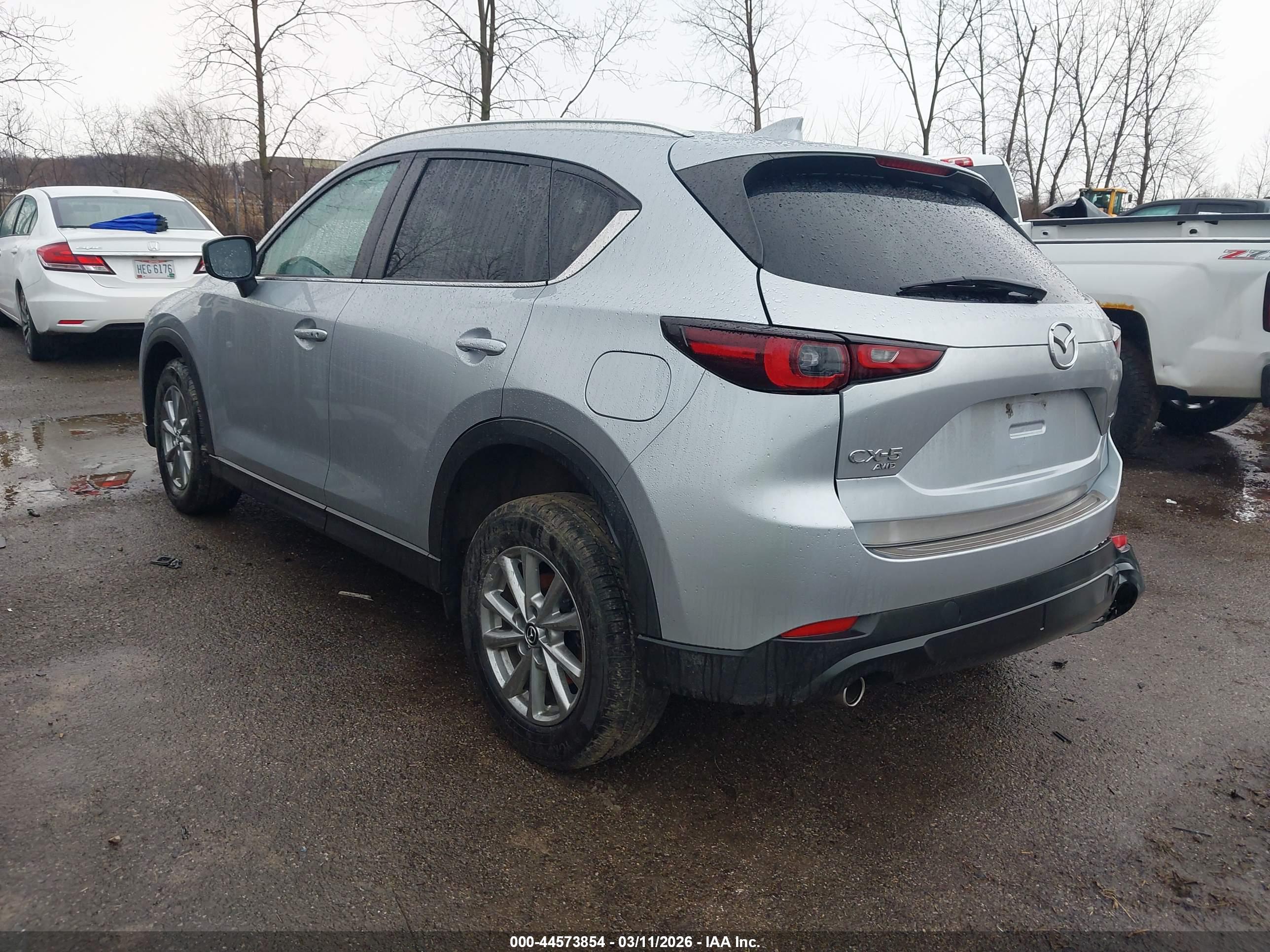 MAZDA CX-5 image 3