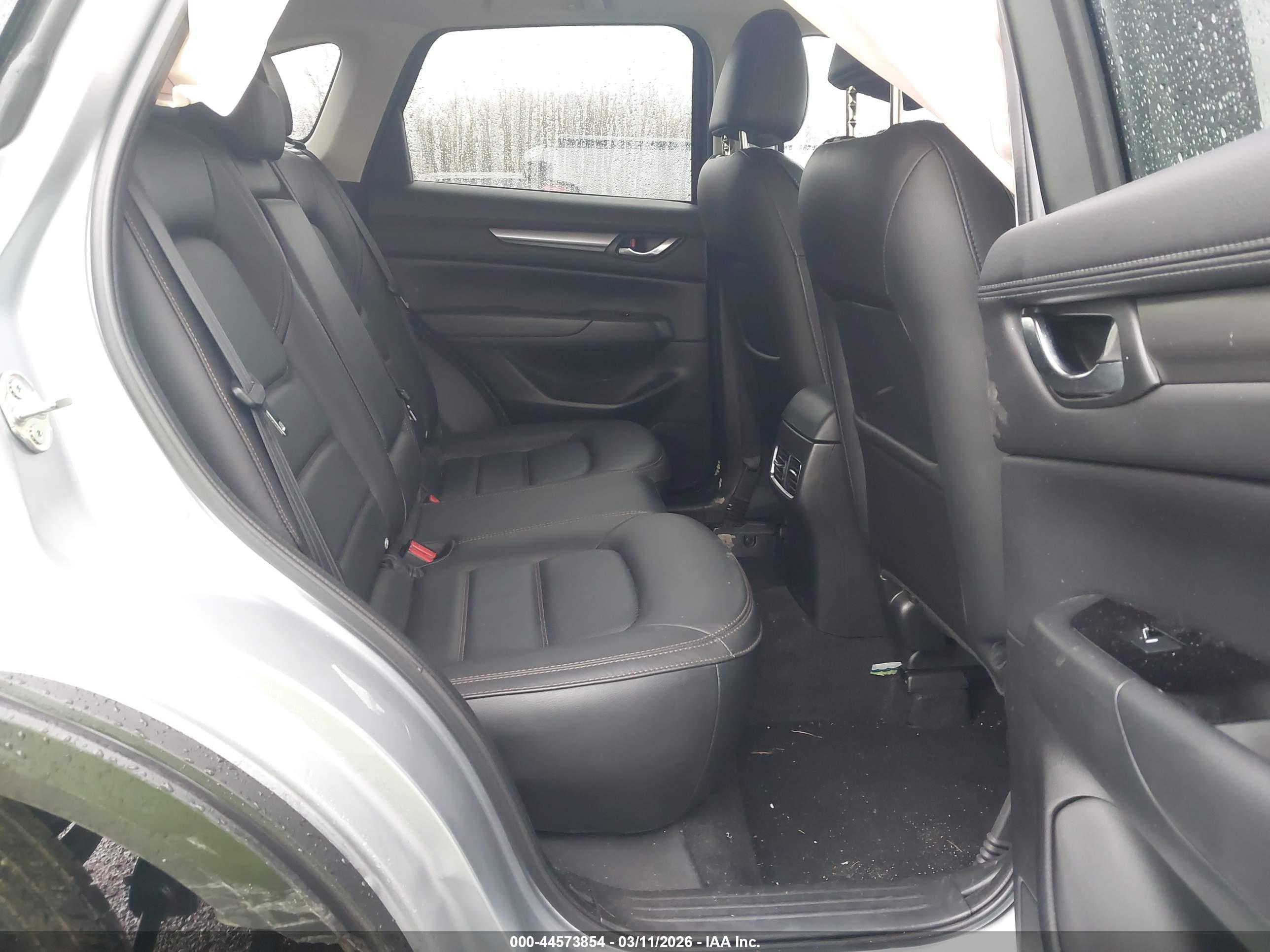 MAZDA CX-5 image 8