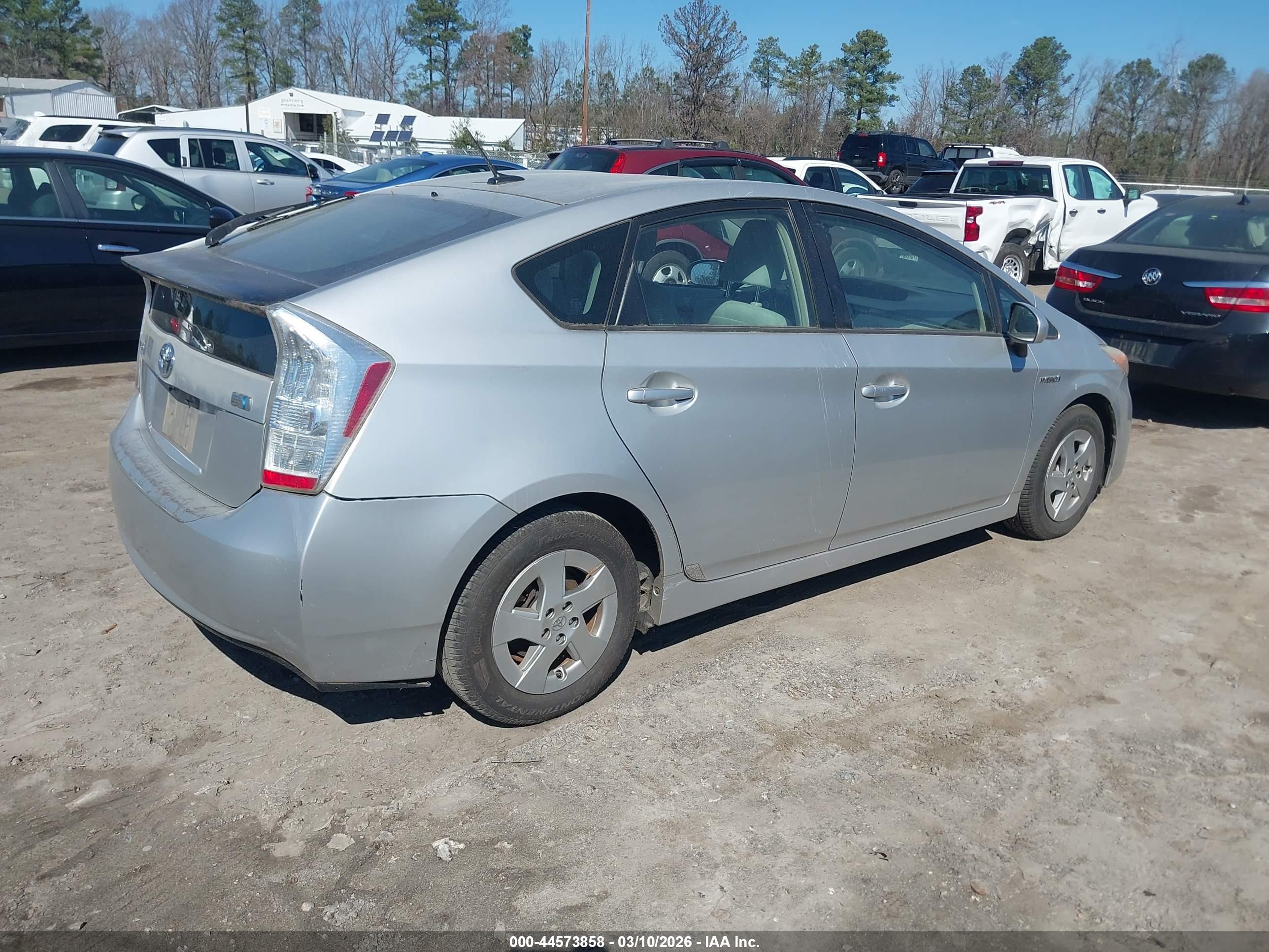 TOYOTA PRIUS image 4