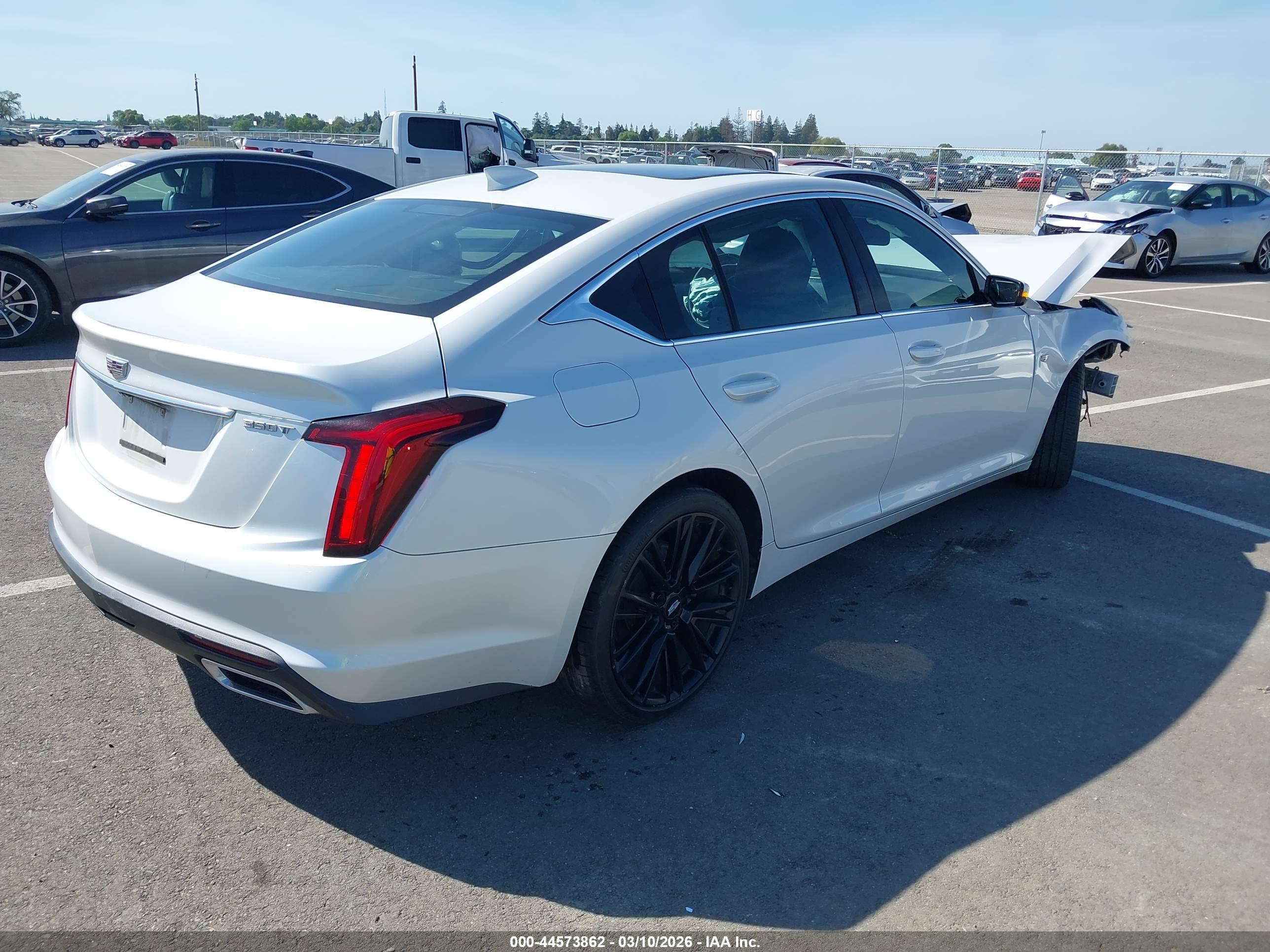 CADILLAC CT5 image 4