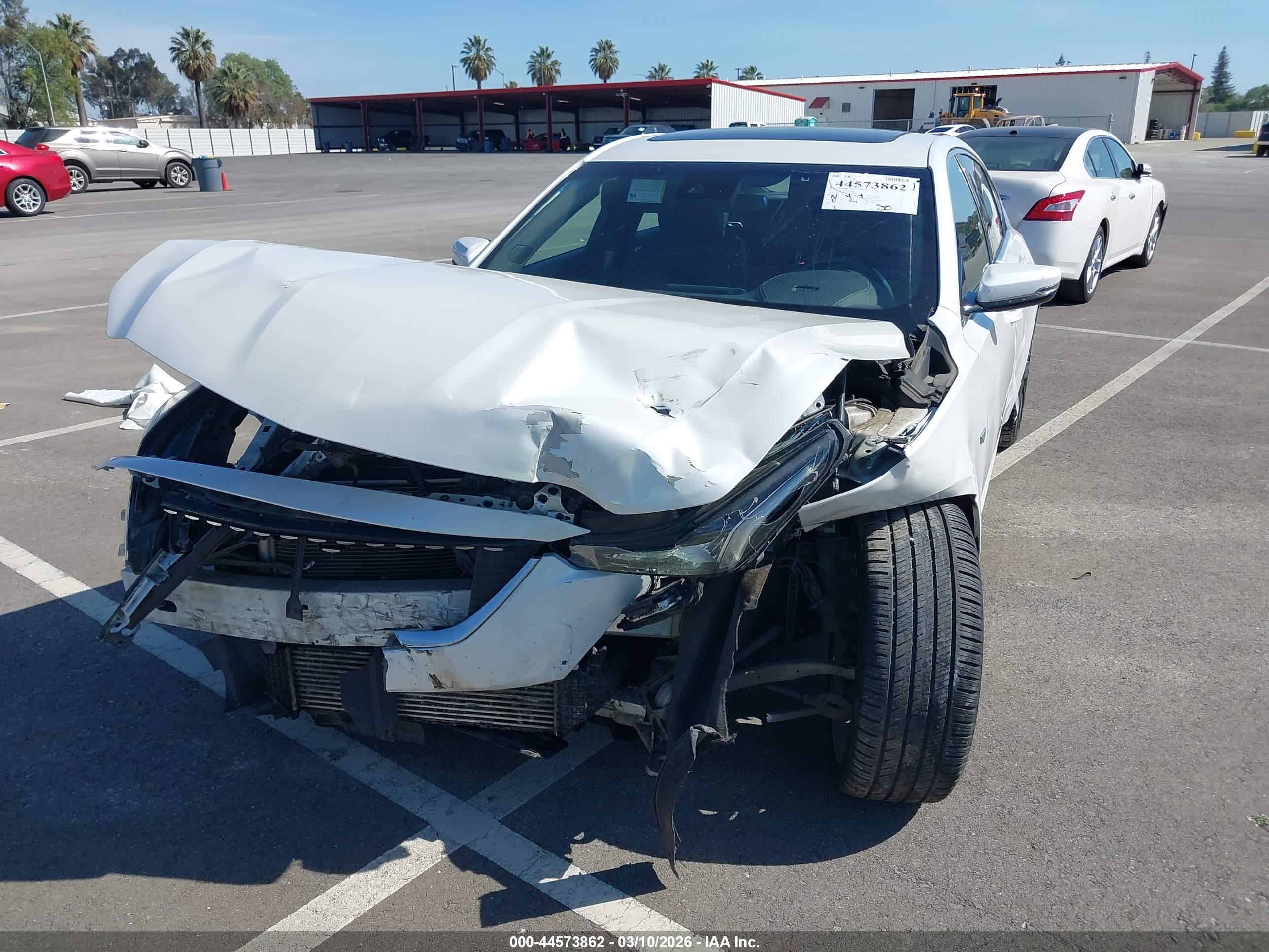 CADILLAC CT5 image 6
