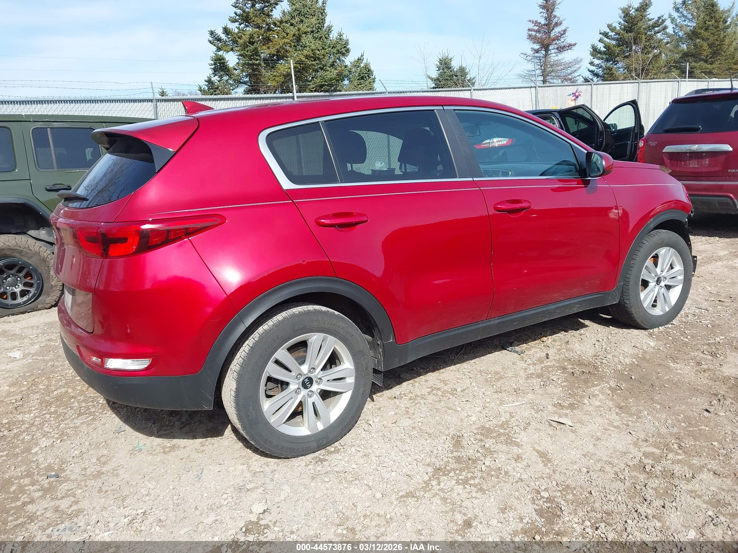 KIA SPORTAGE image 4