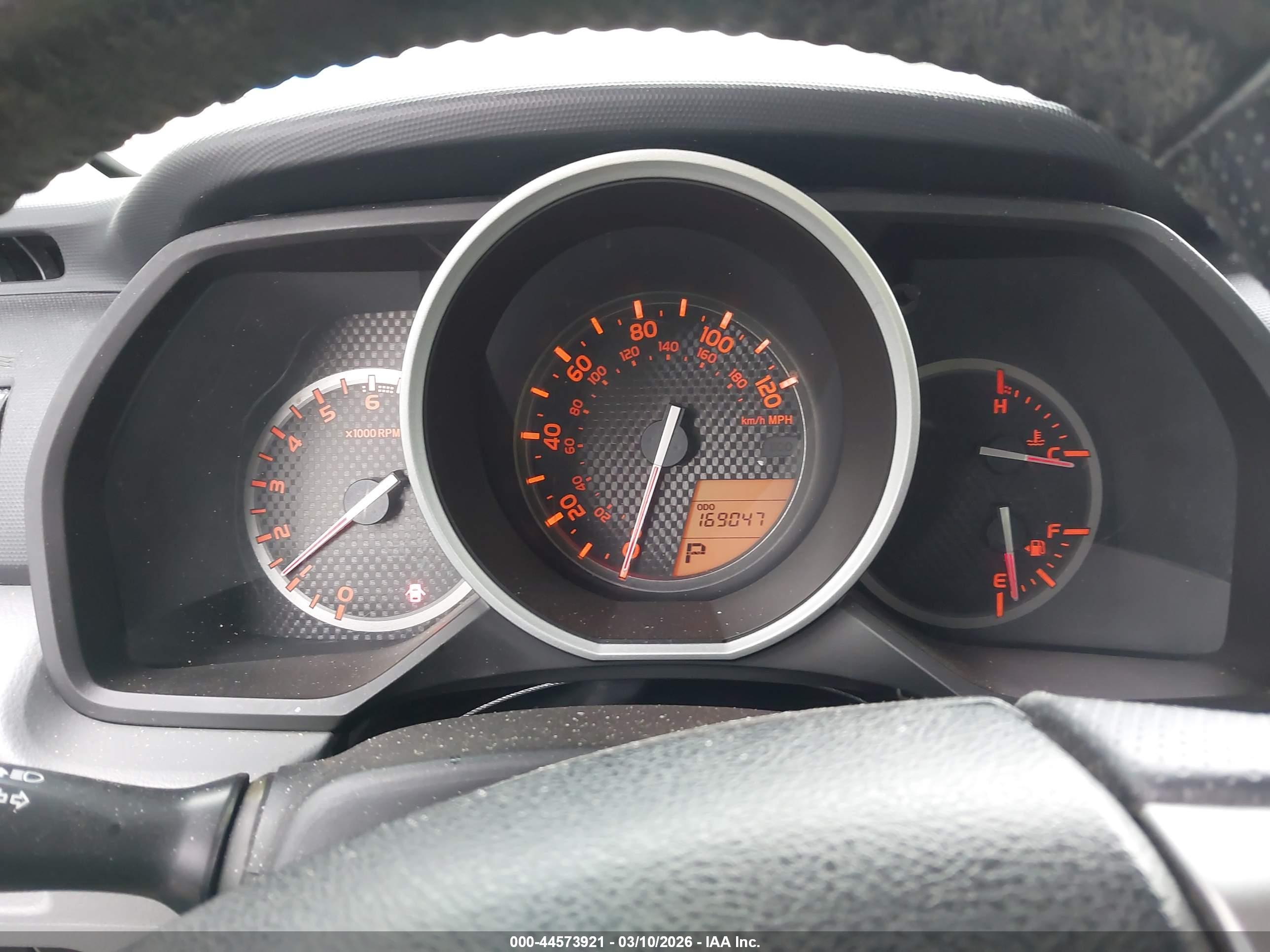TOYOTA 4RUNNER image 7
