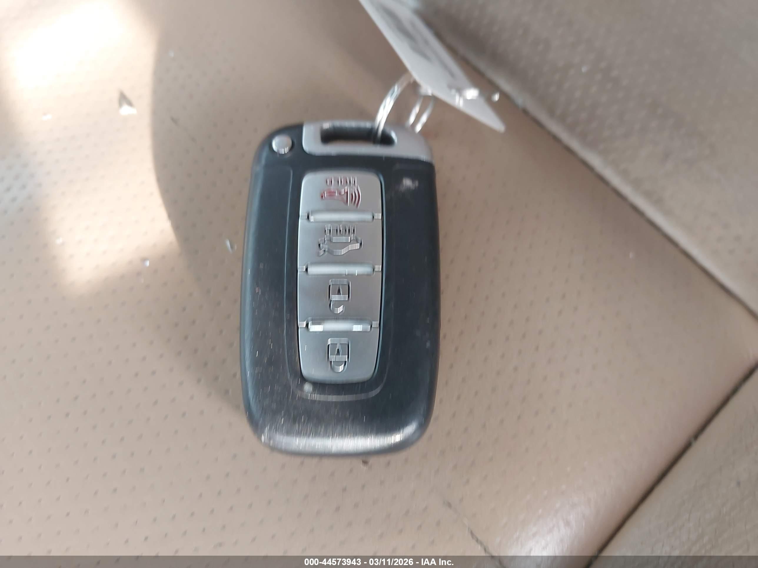 HYUNDAI SONATA image 11