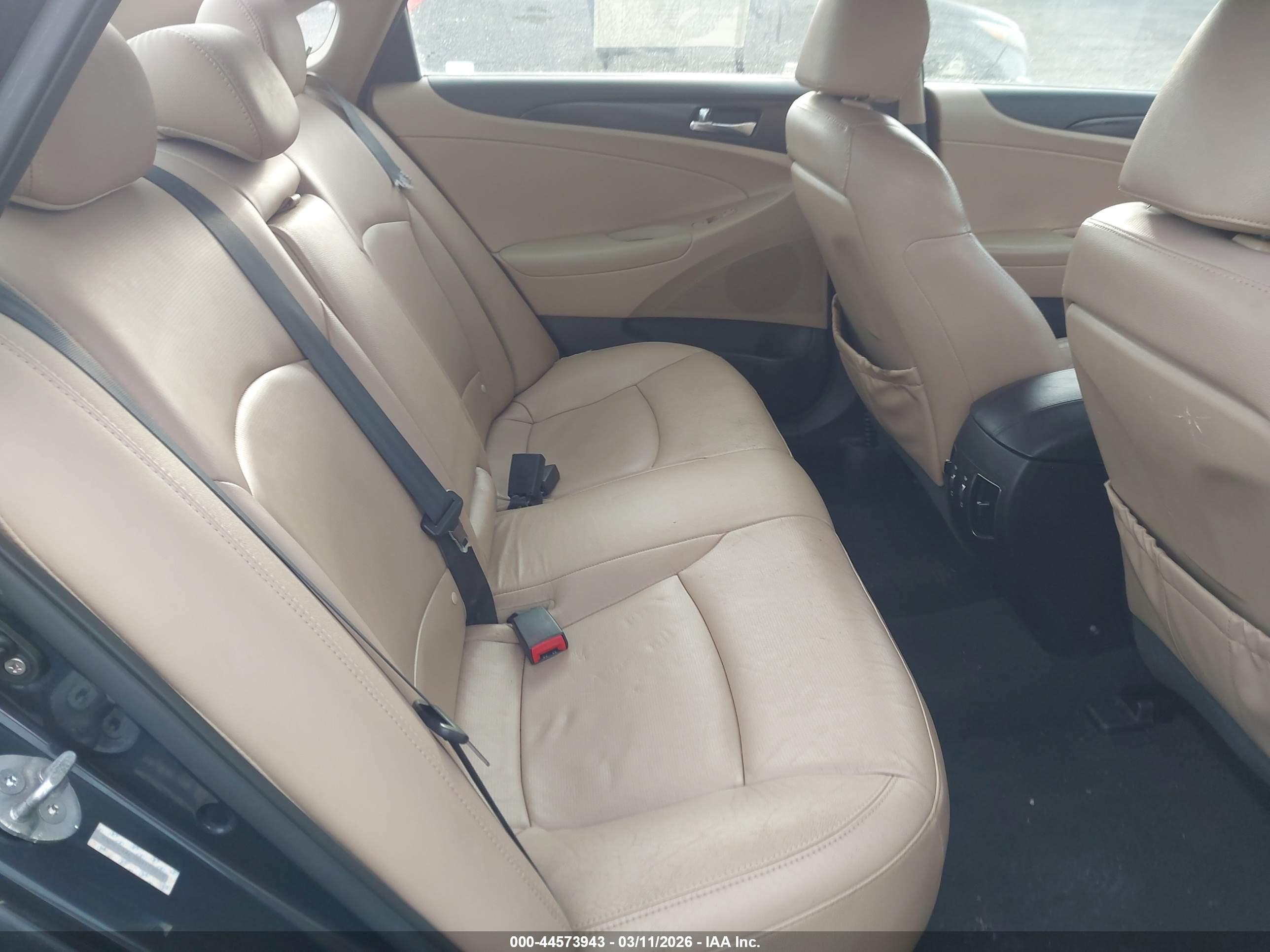 HYUNDAI SONATA image 8