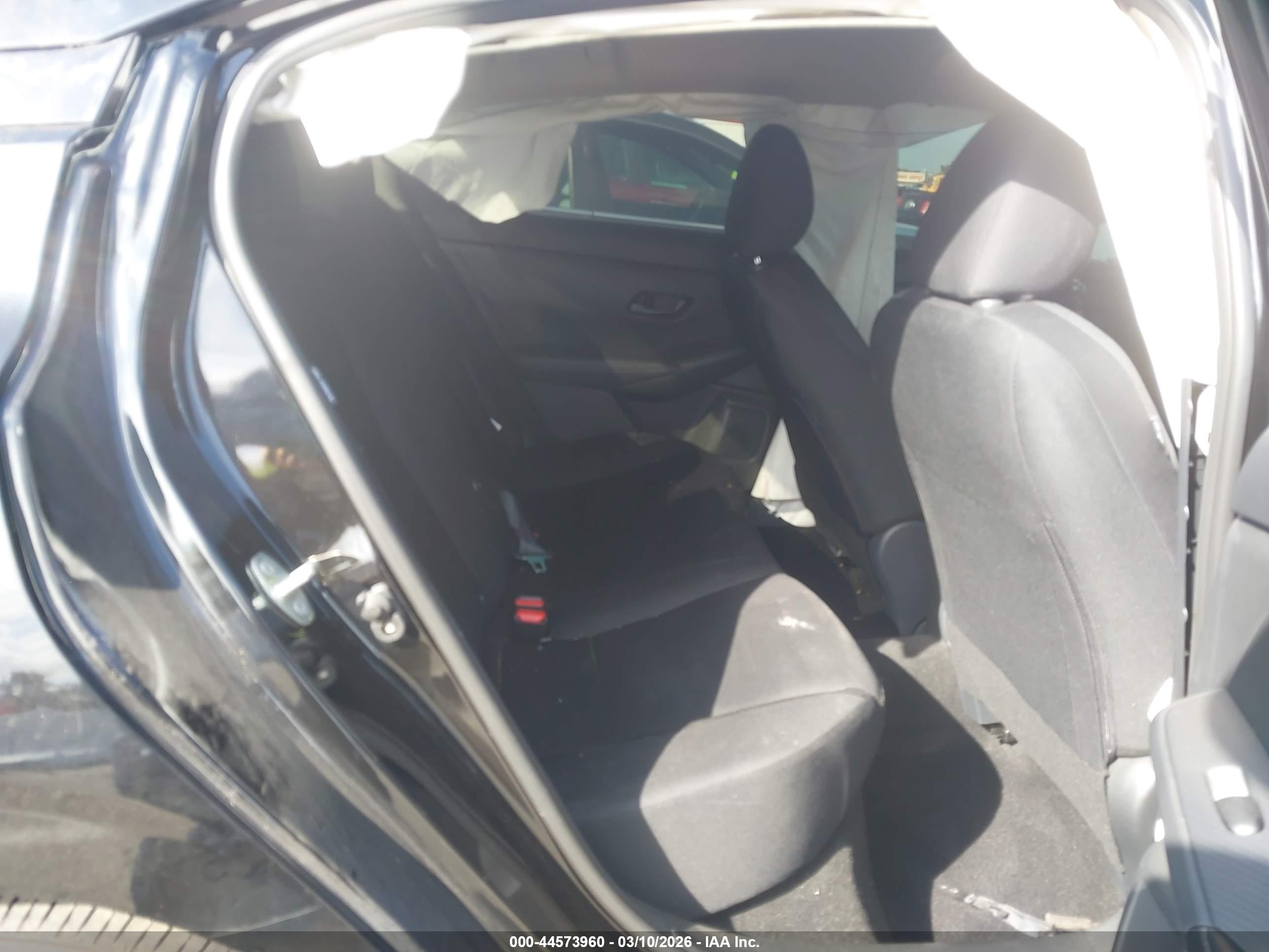 NISSAN SENTRA image 8
