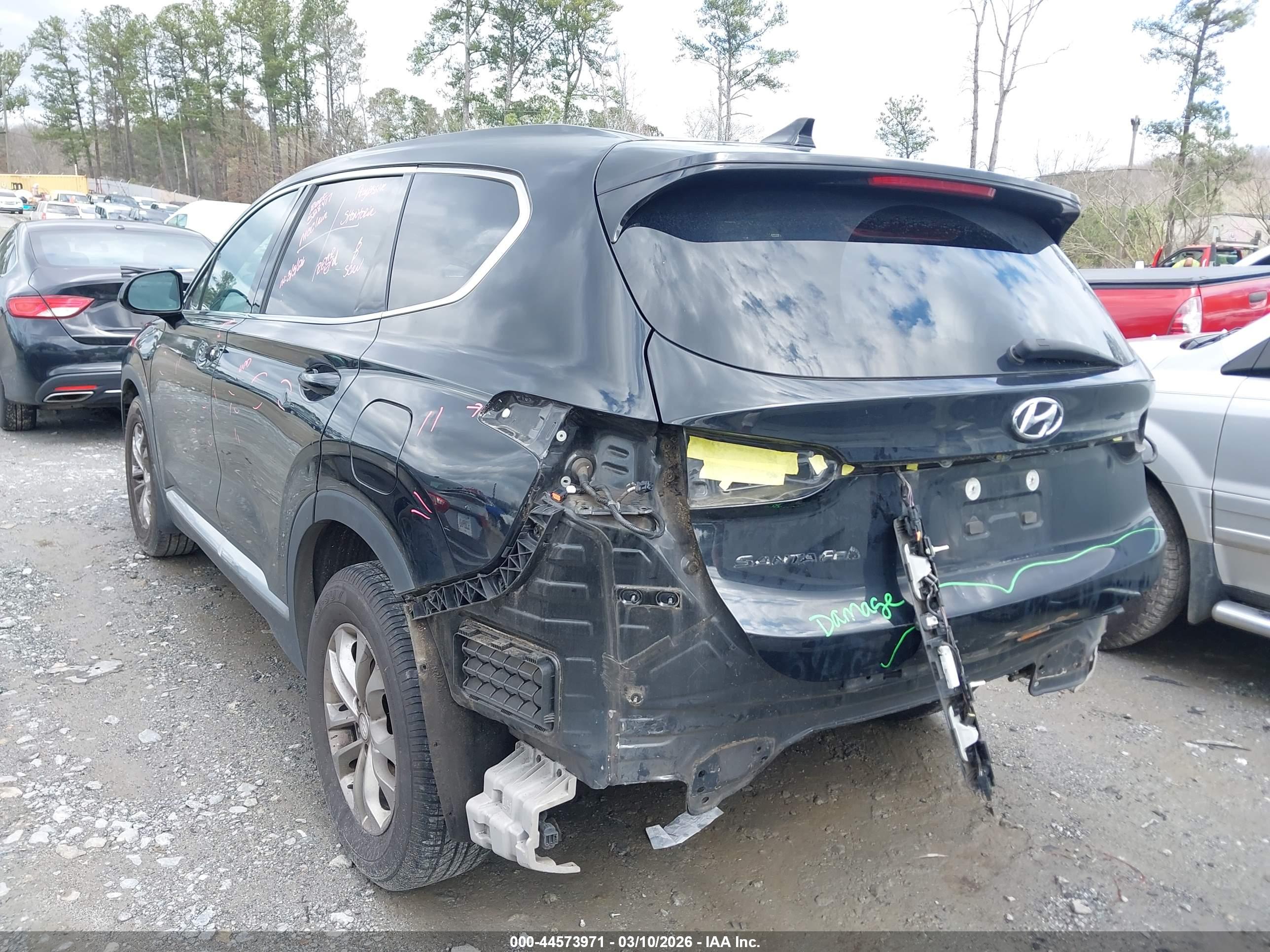 HYUNDAI SANTA image 3