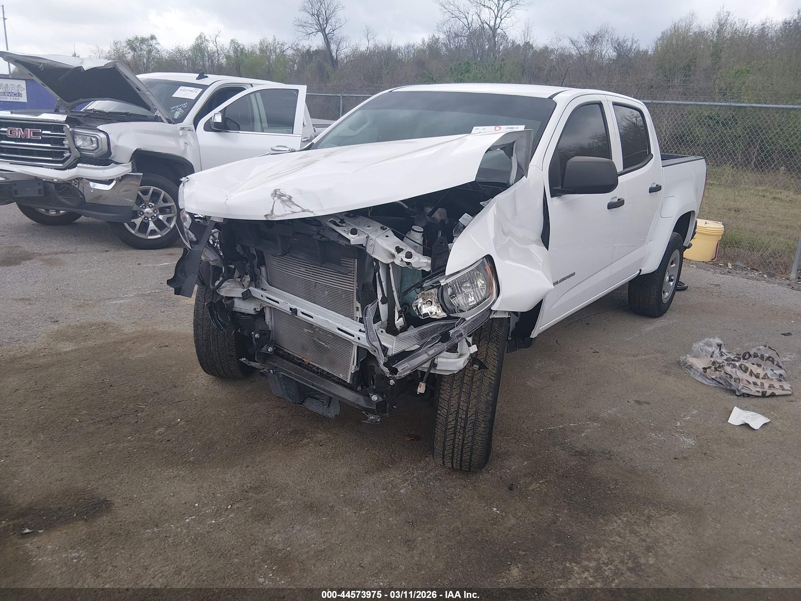 CHEVROLET COLORADO image 2