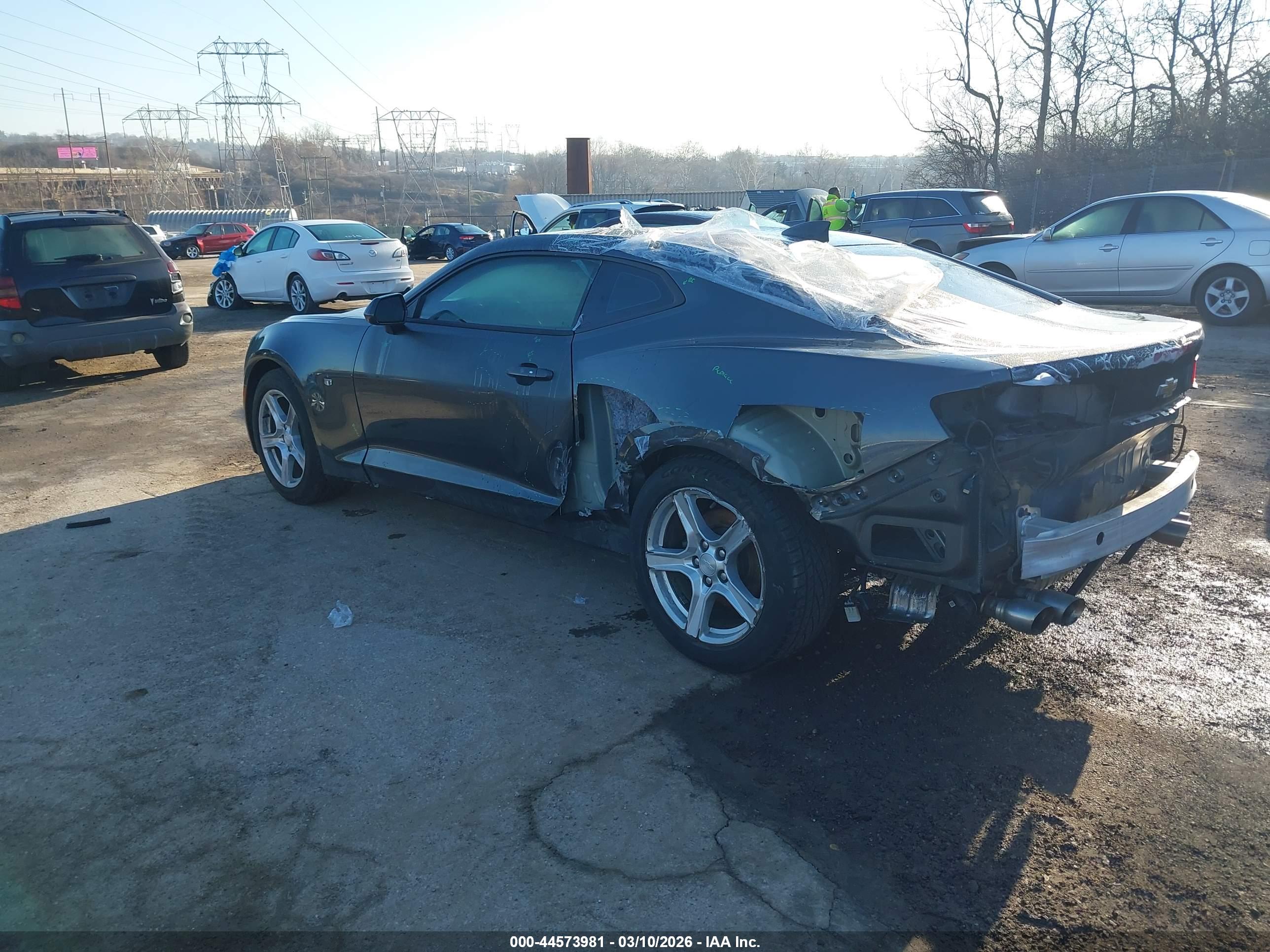 CHEVROLET CAMARO image 3