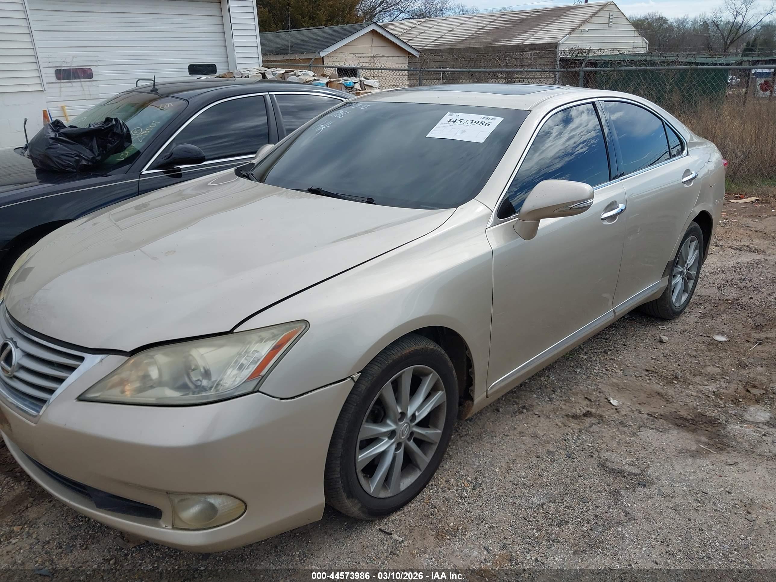 LEXUS ES image 2