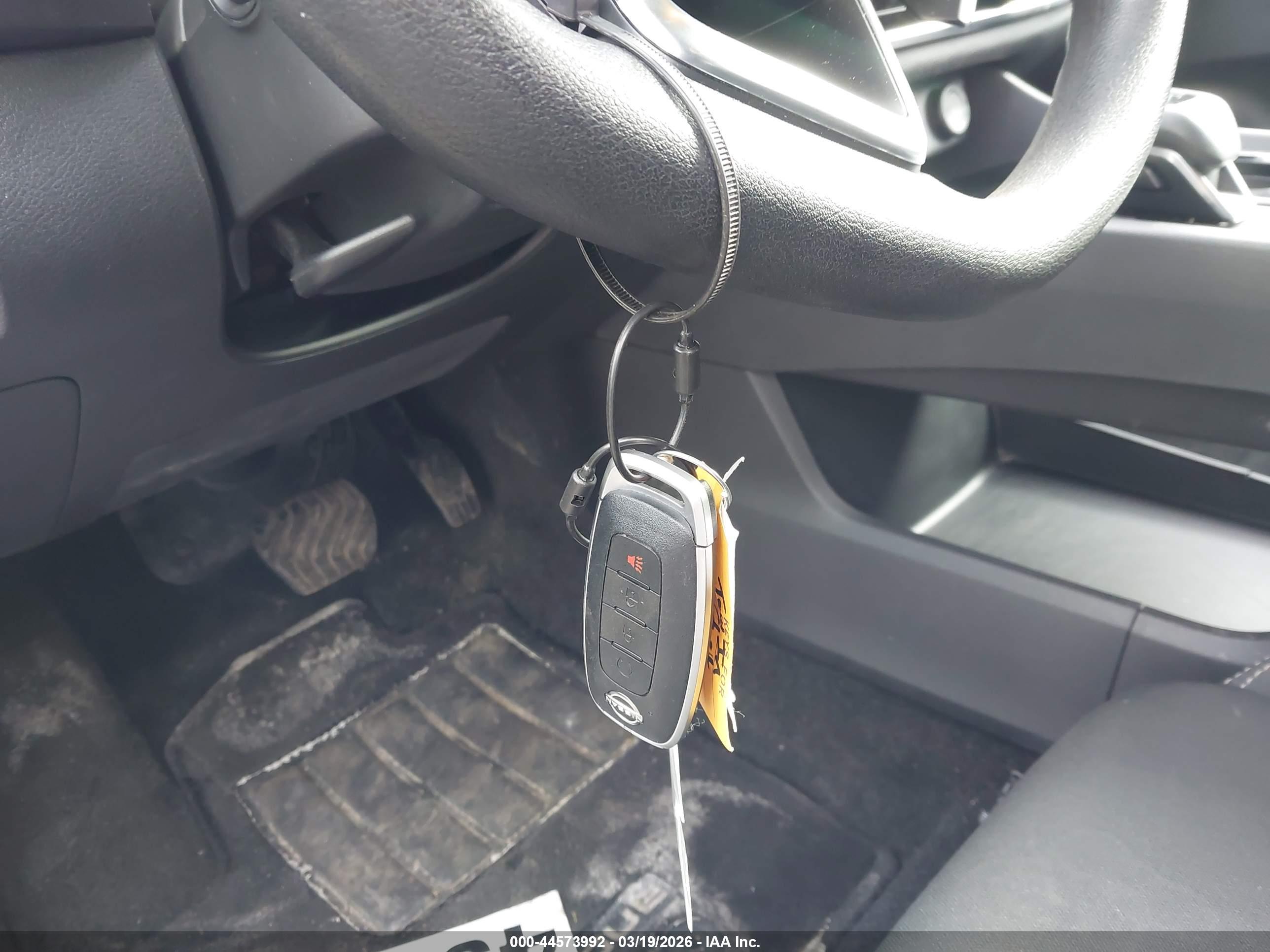 NISSAN ROGUE image 11
