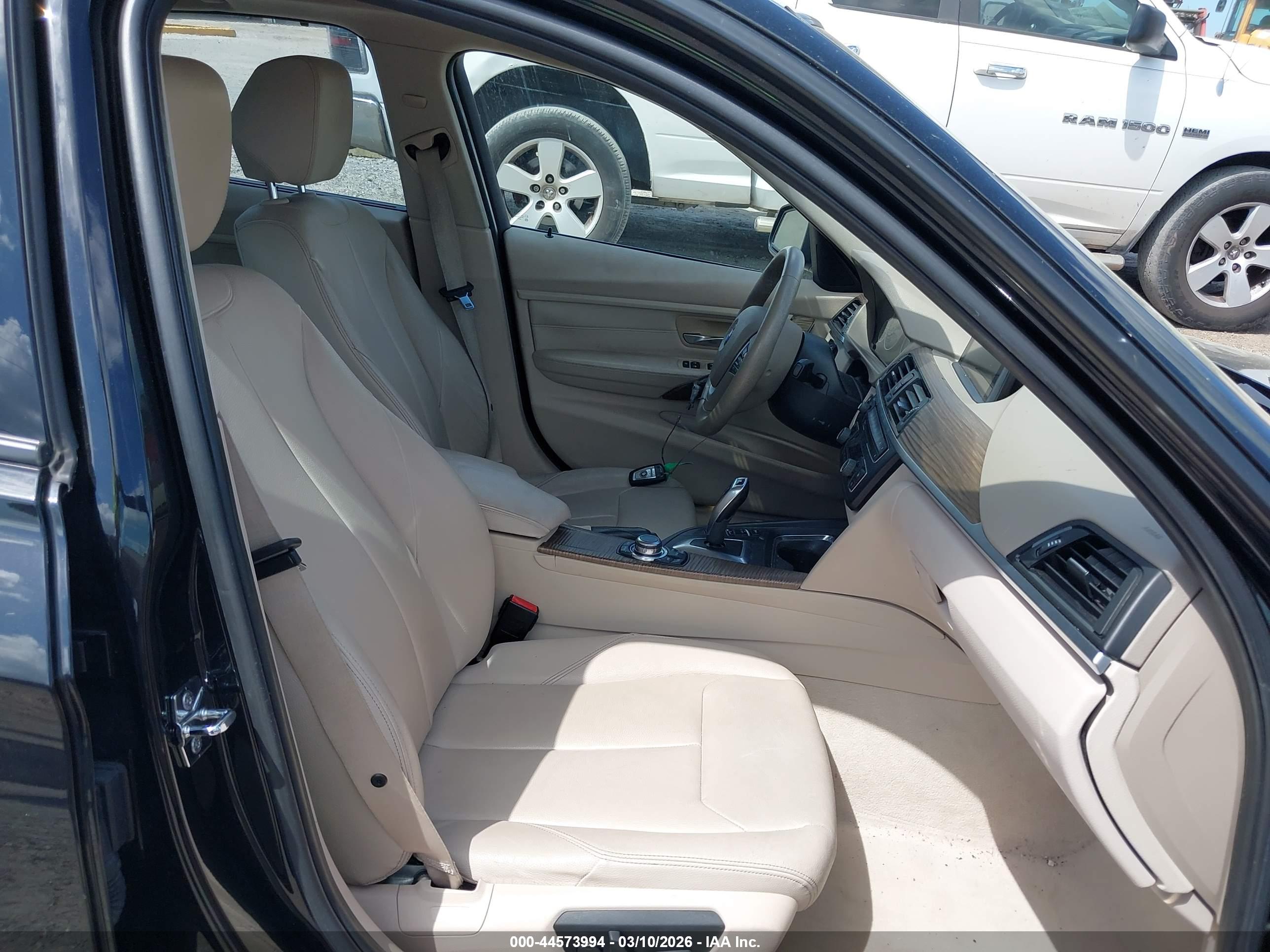 BMW 328I image 5