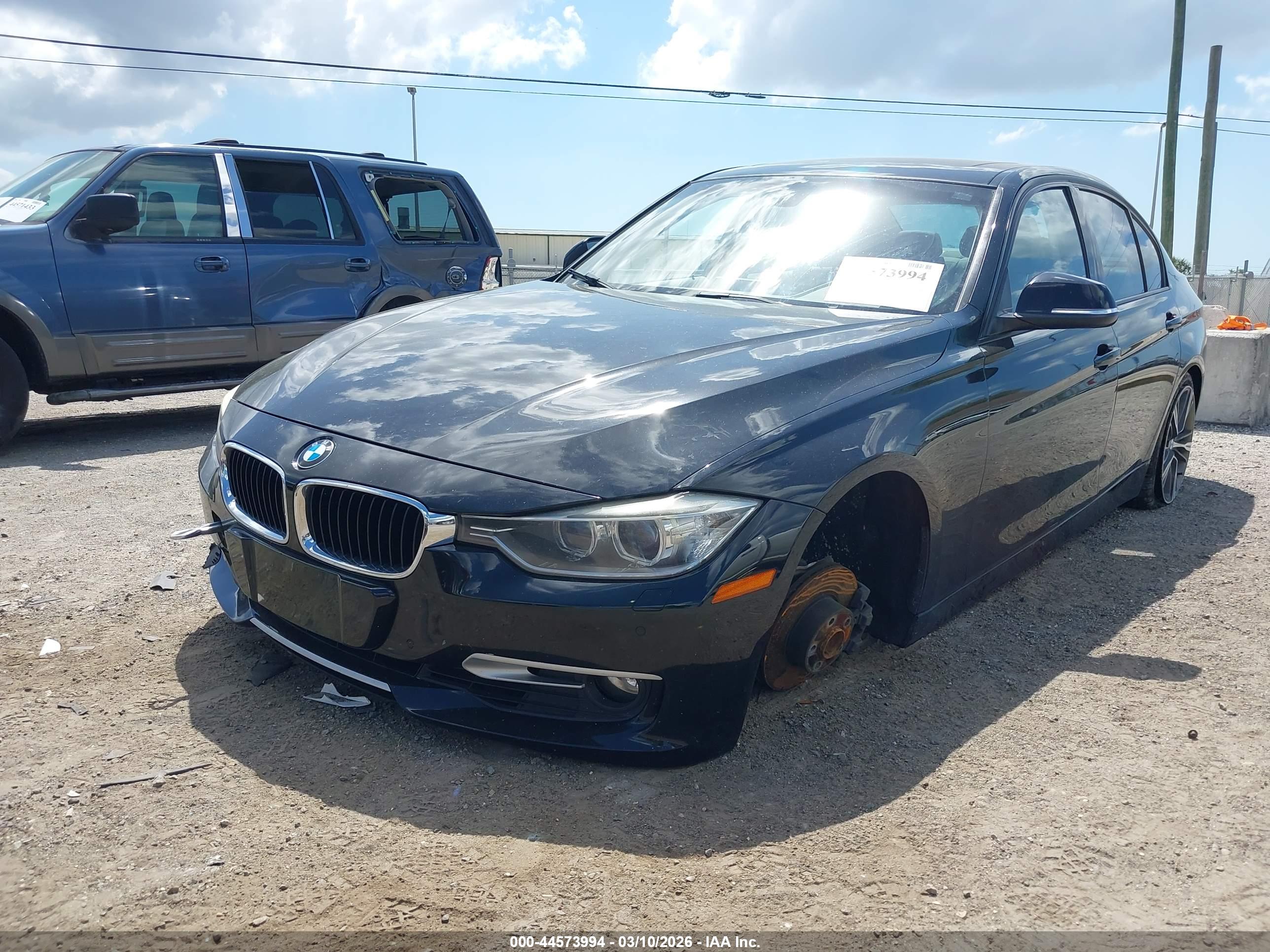 BMW 328I image 6