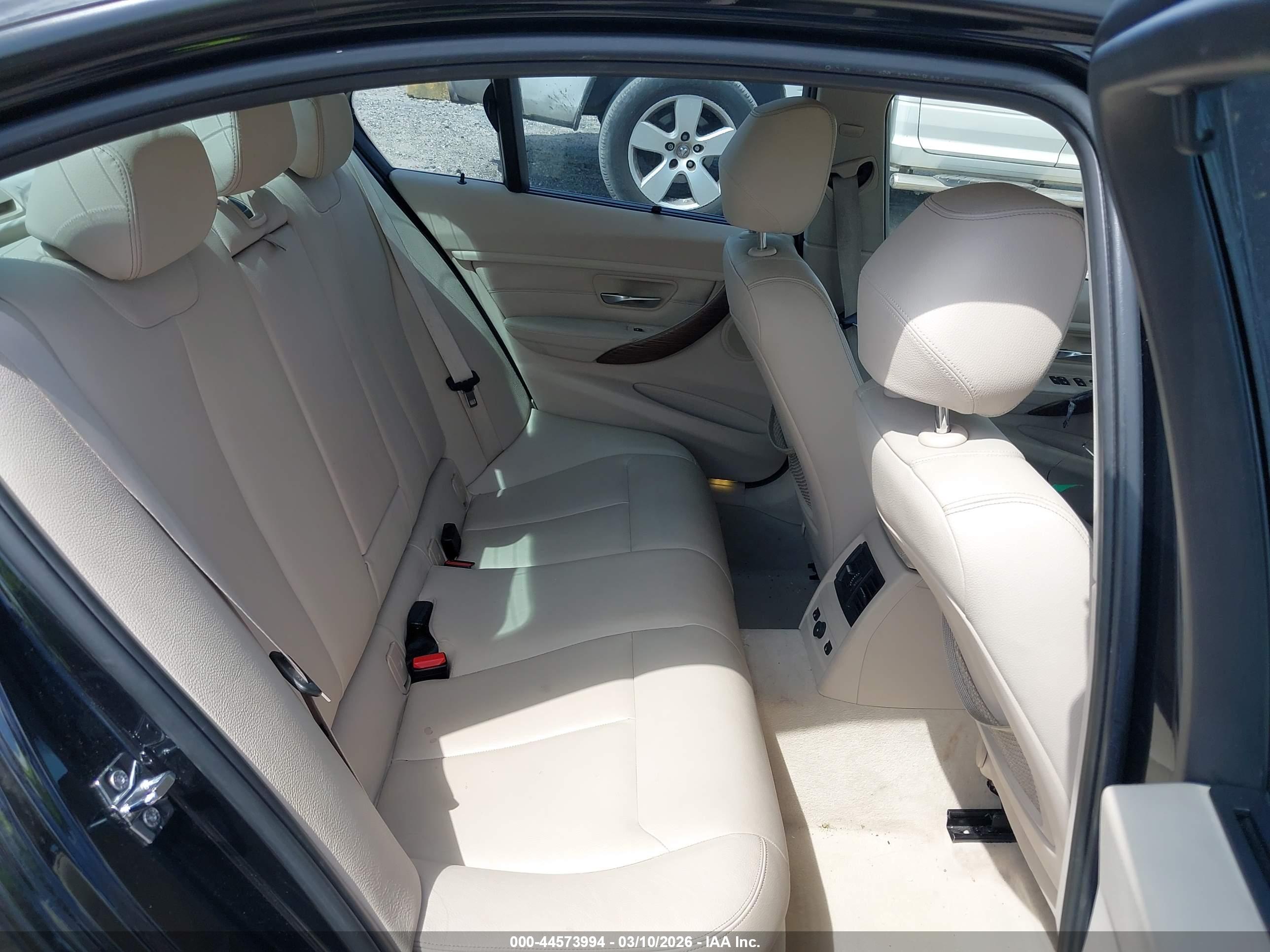 BMW 328I image 8