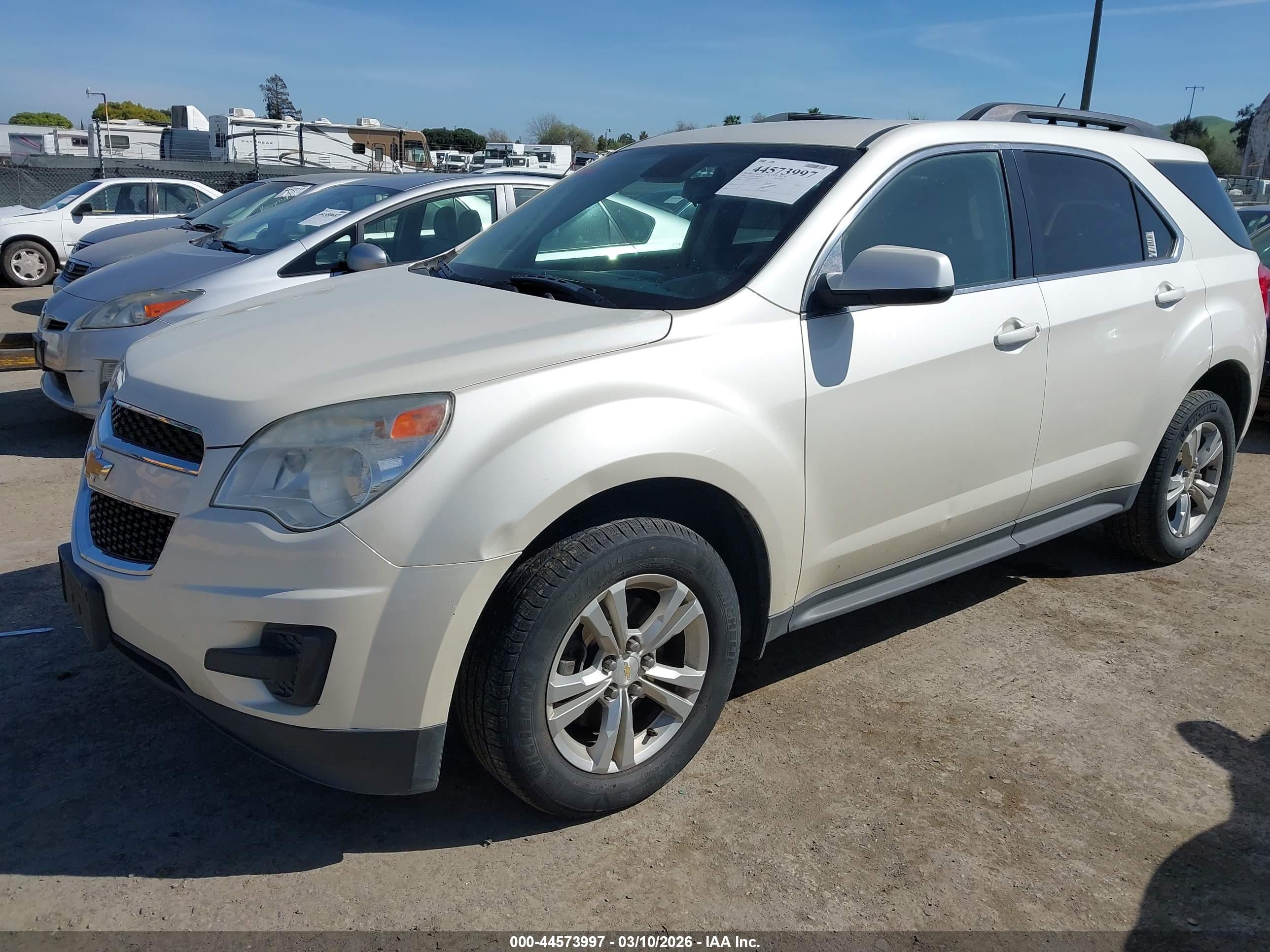 CHEVROLET EQUINOX image 2