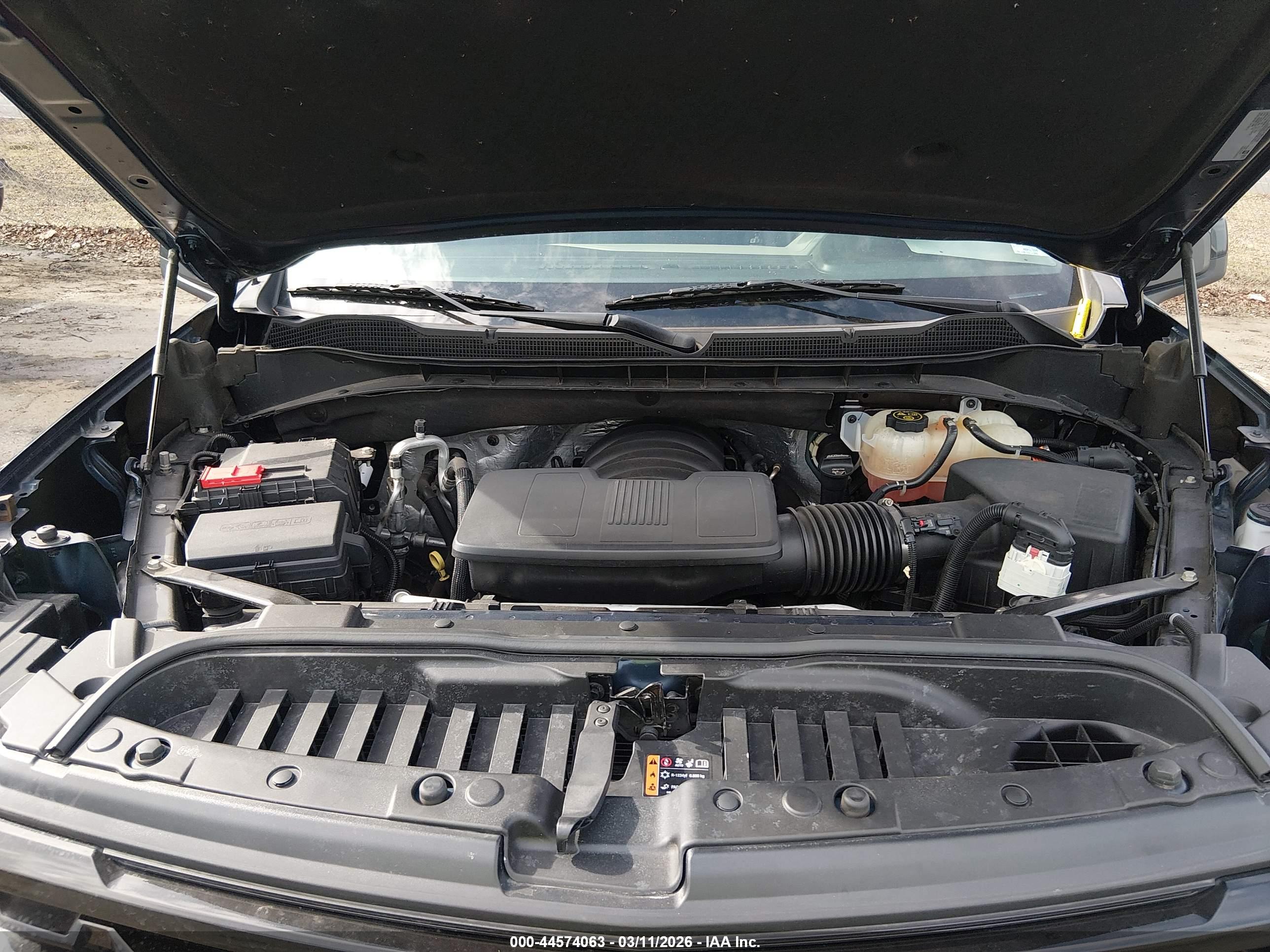 CHEVROLET SILVERADO image 10