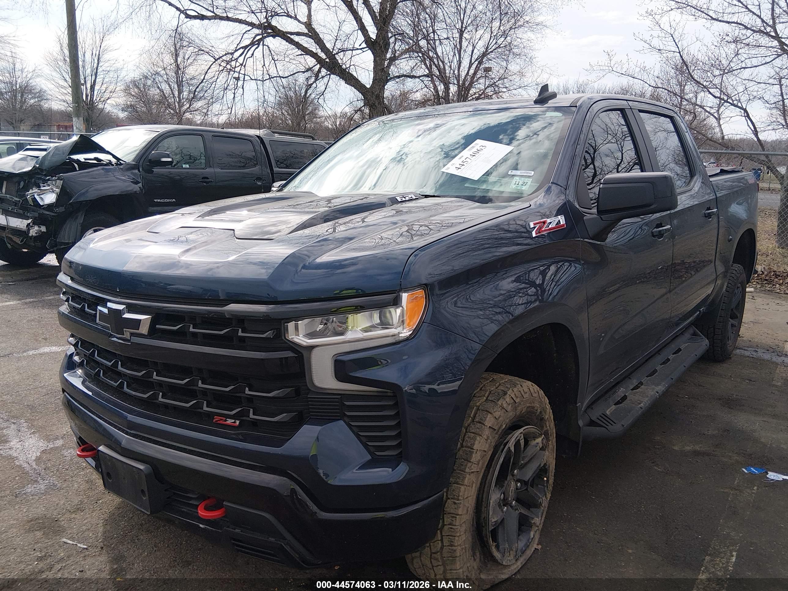 CHEVROLET SILVERADO image 2