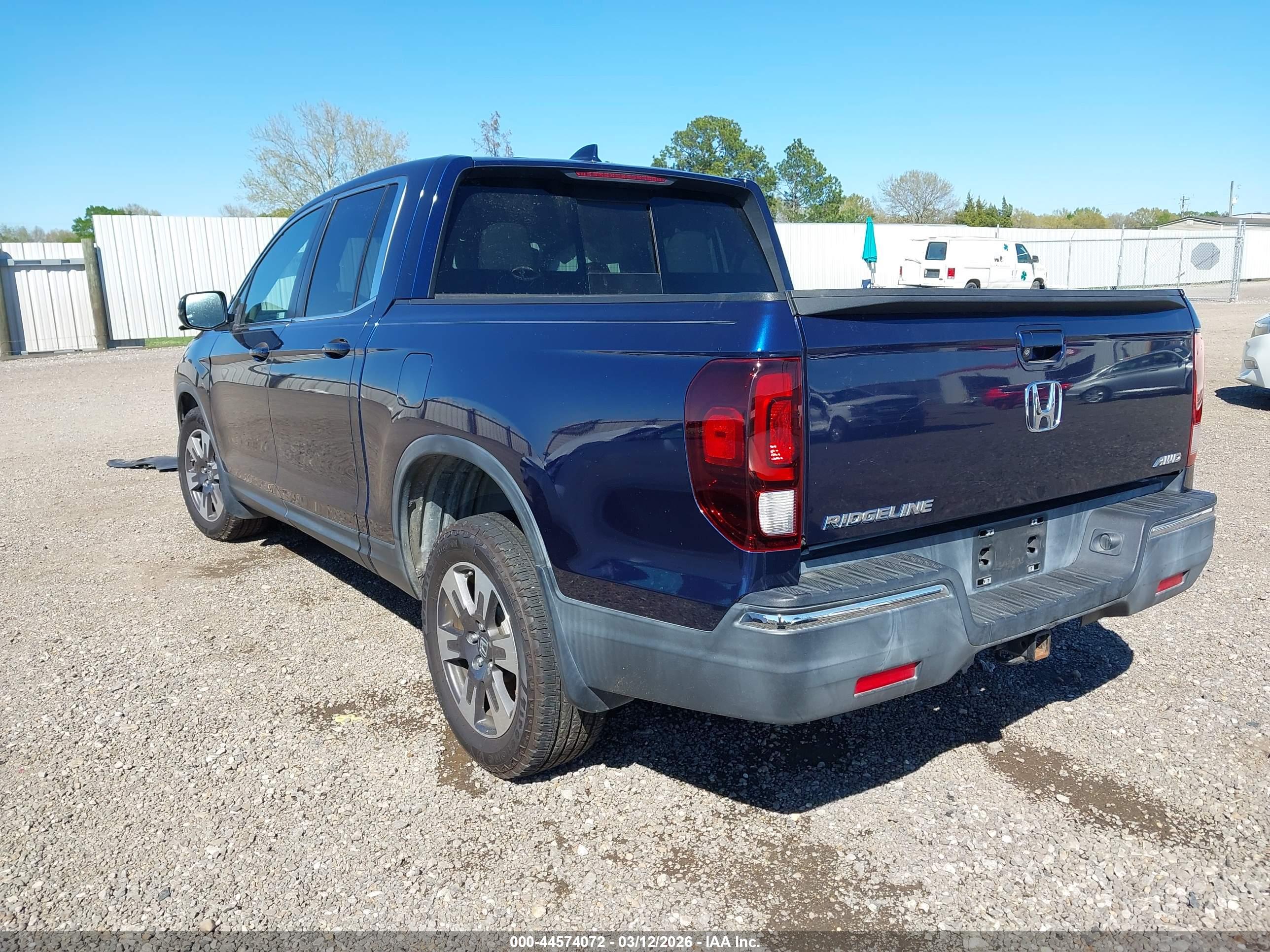 HONDA RIDGELINE image 3