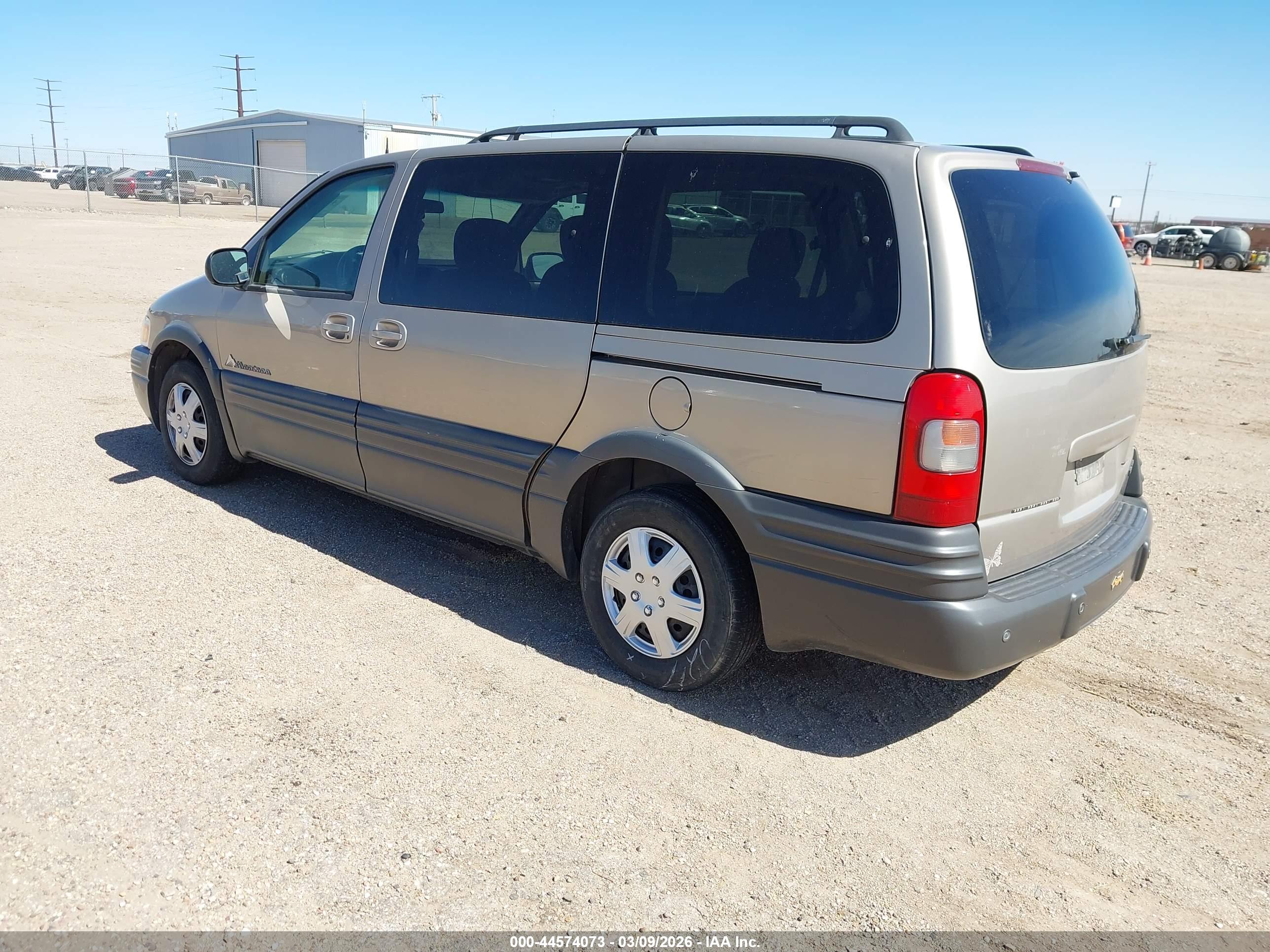 PONTIAC MONTANA image 3