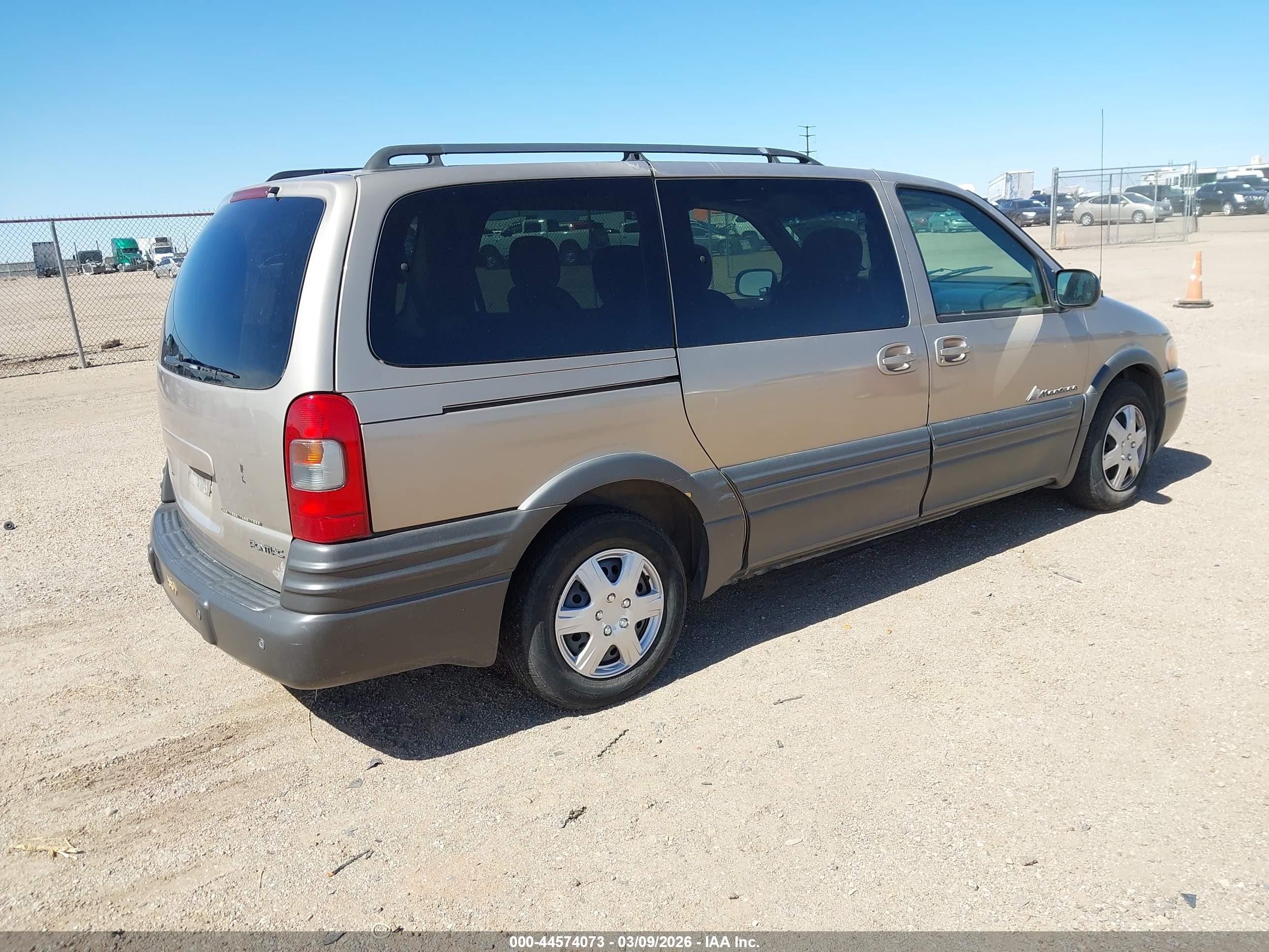 PONTIAC MONTANA image 4