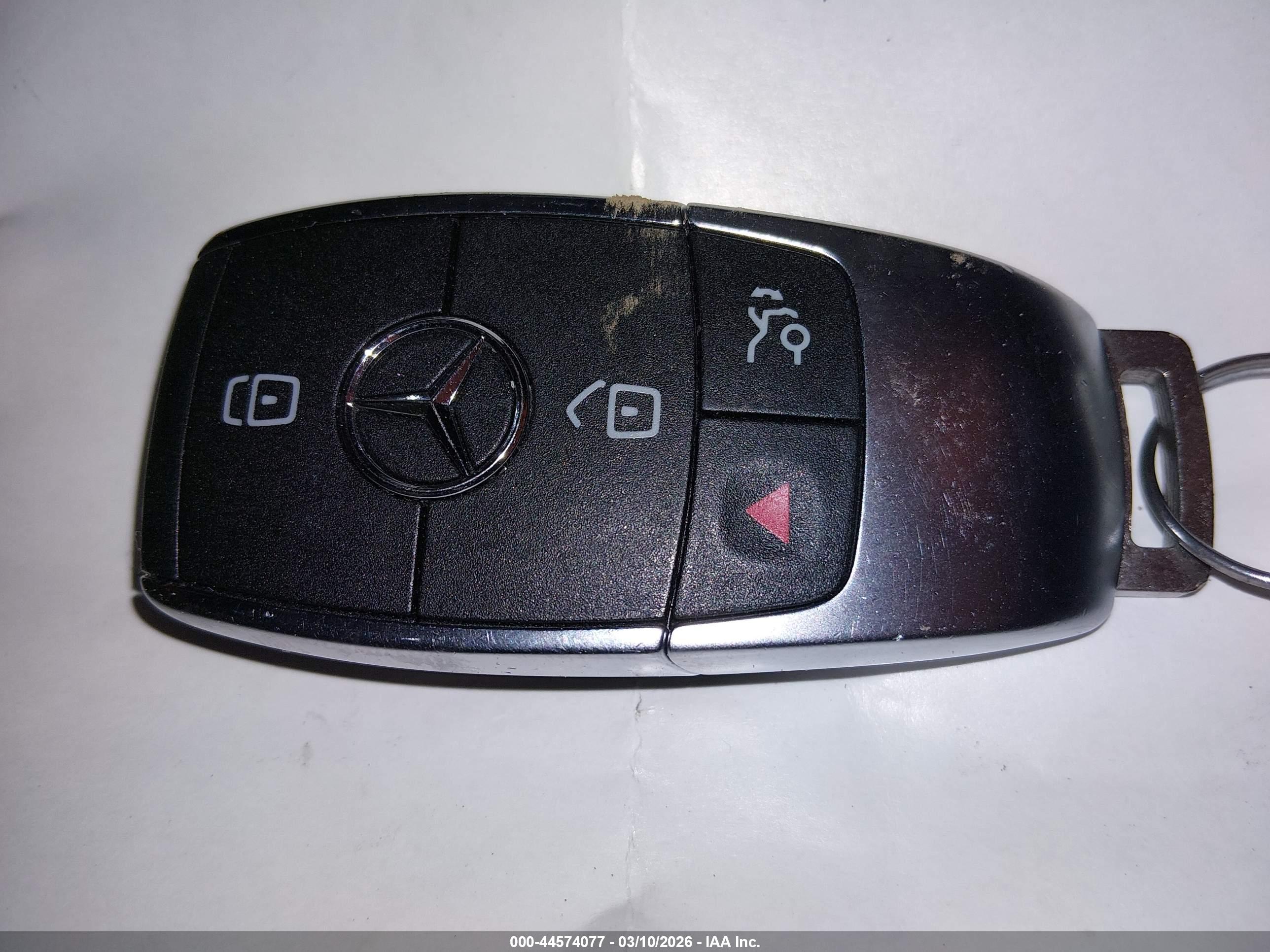 MERCEDES-BENZ GLE image 11