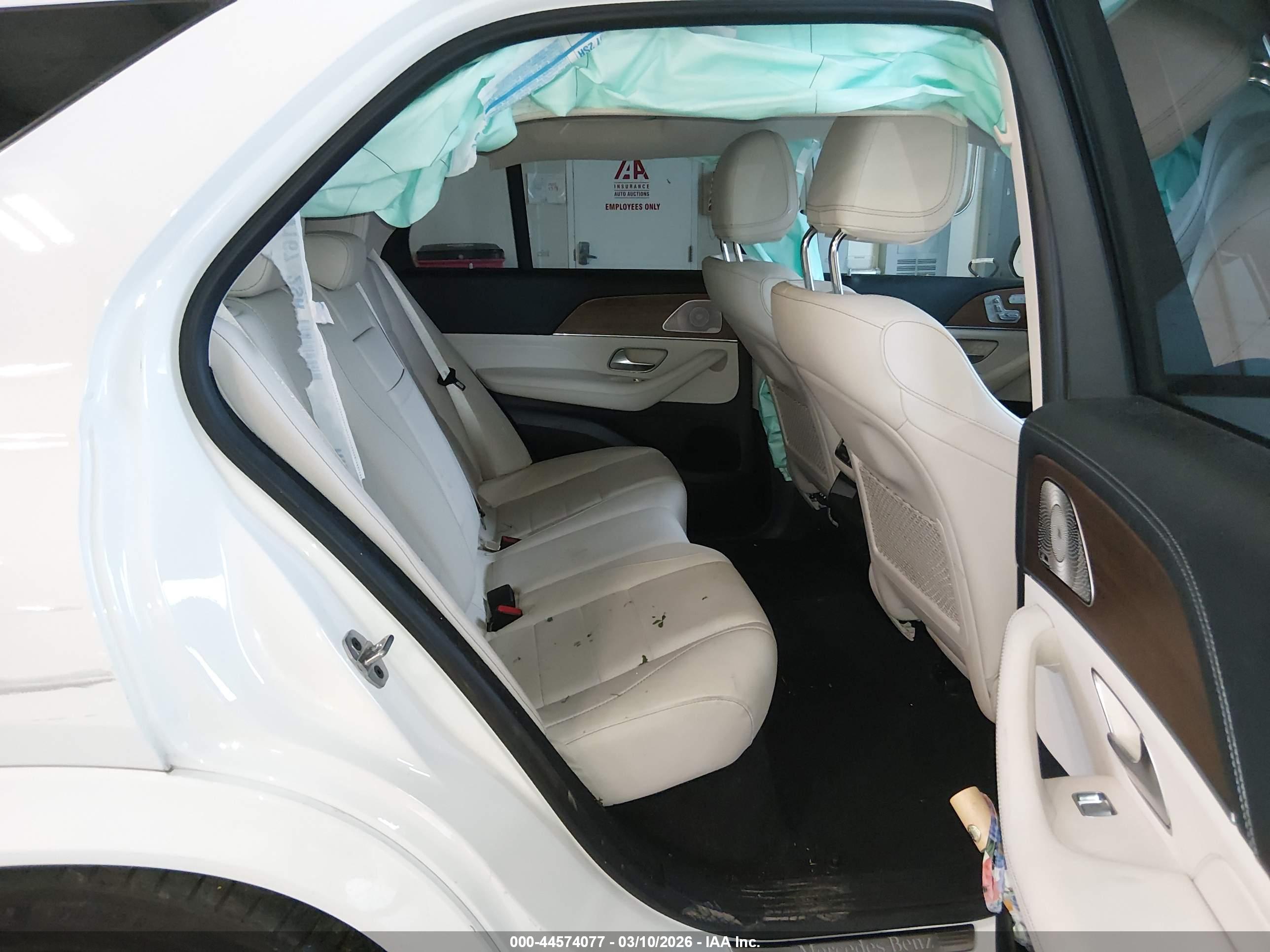 MERCEDES-BENZ GLE image 8