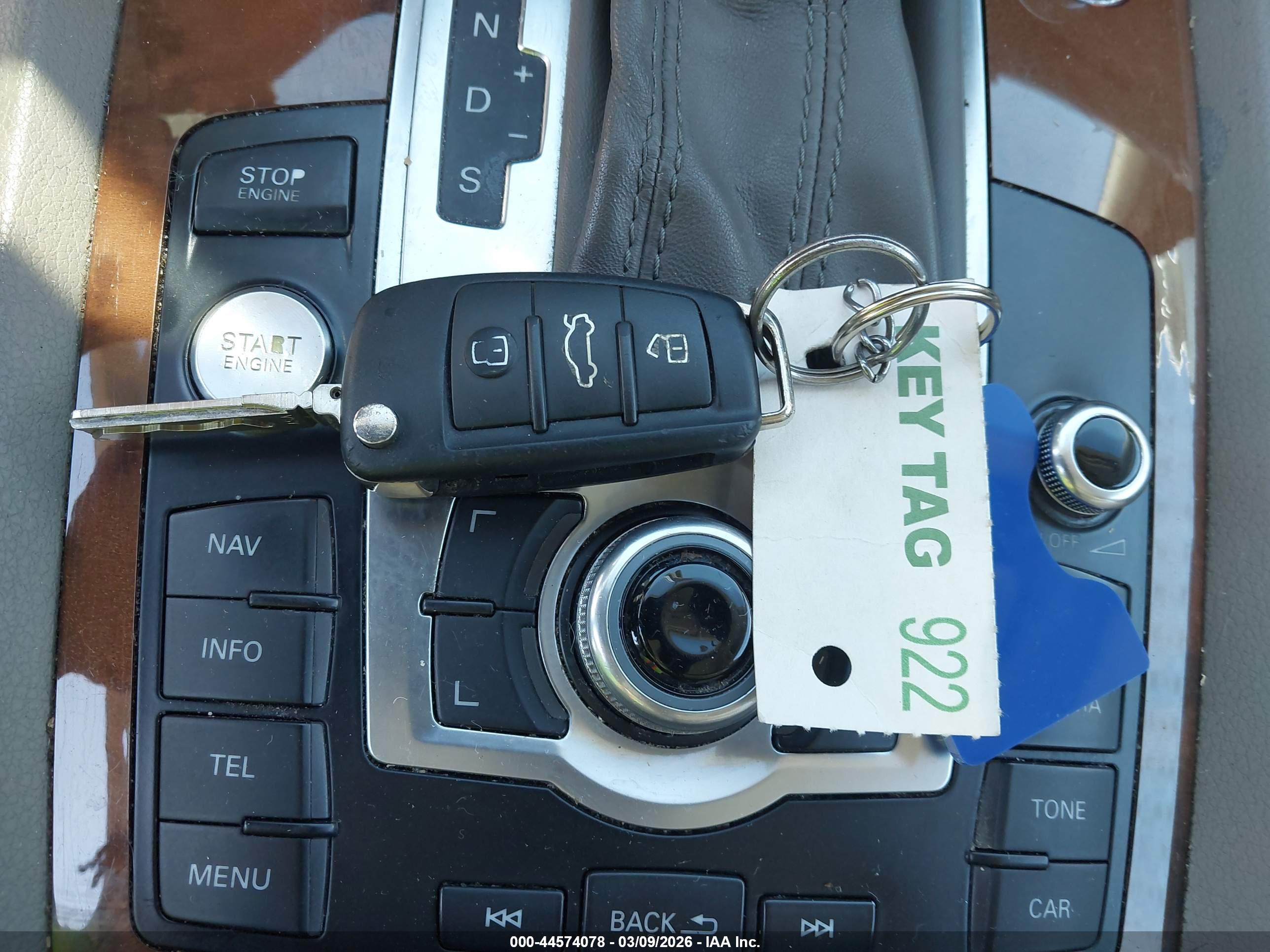 AUDI Q7 image 11