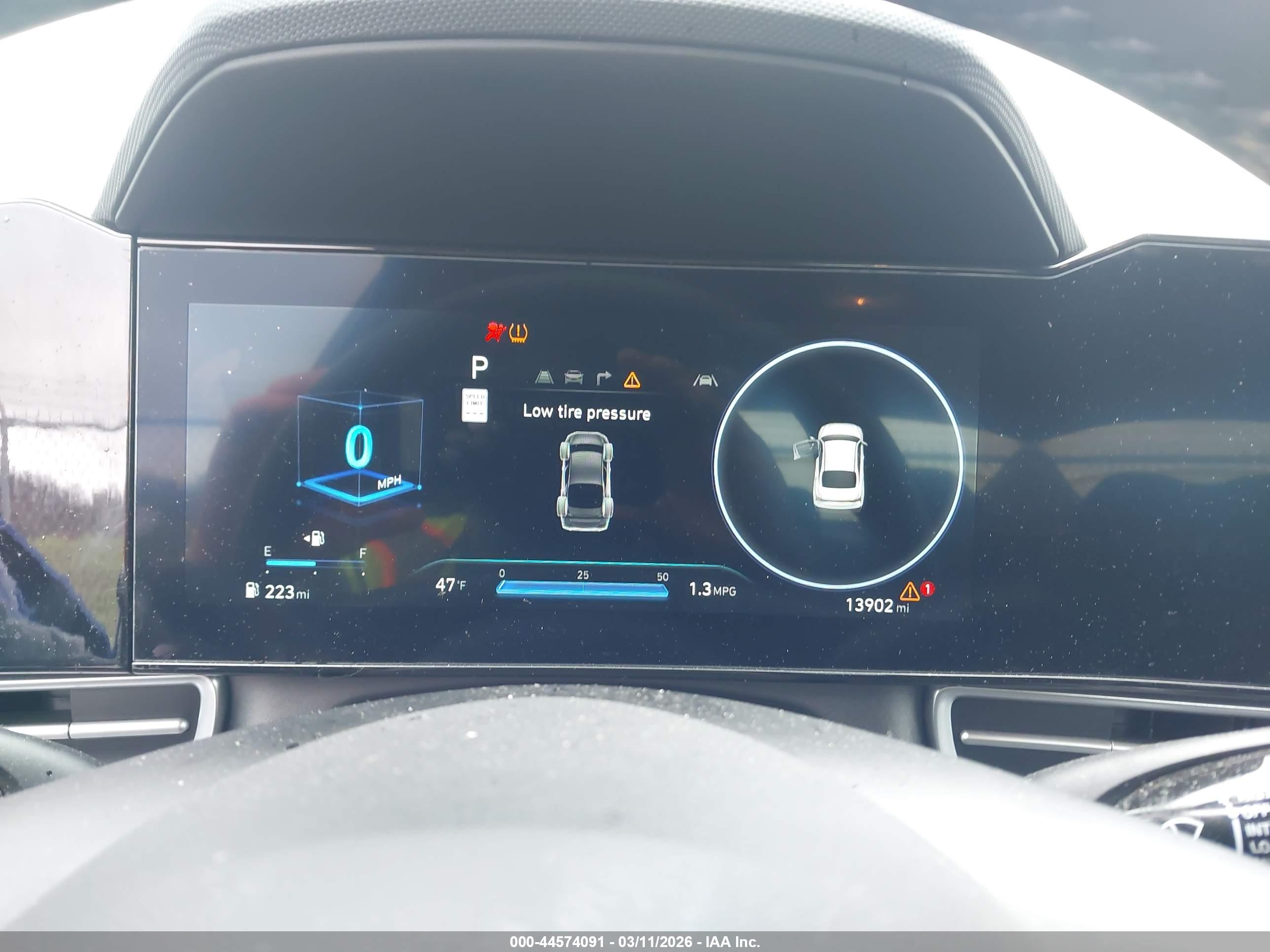 HYUNDAI ELANTRA image 7