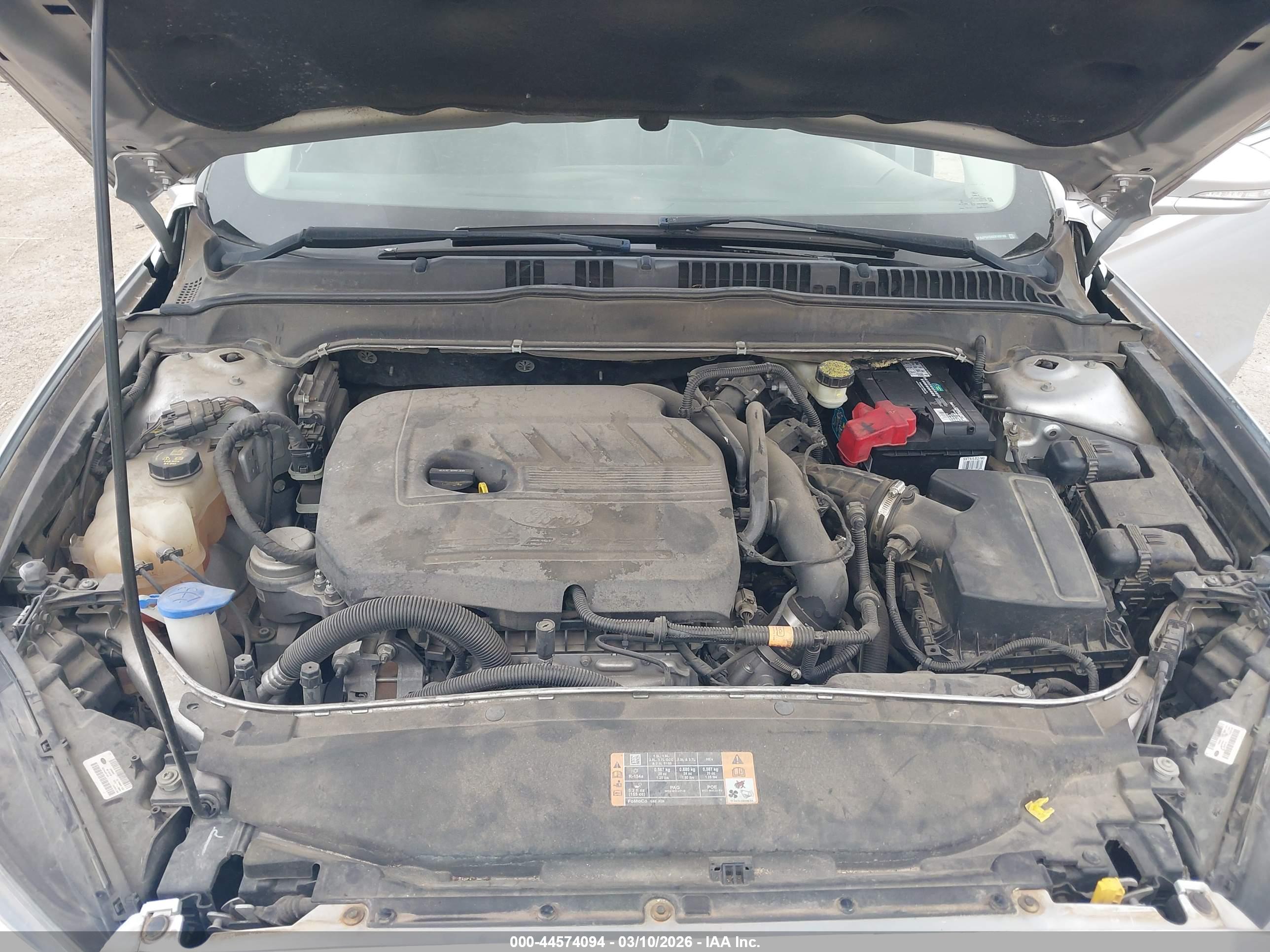 FORD FUSION image 10